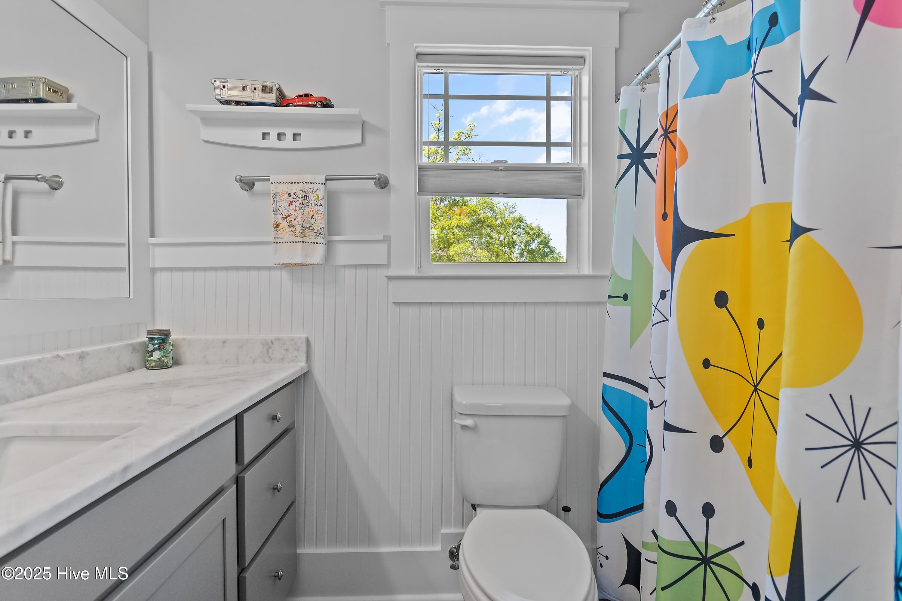 3981 Bay Colony Road NE