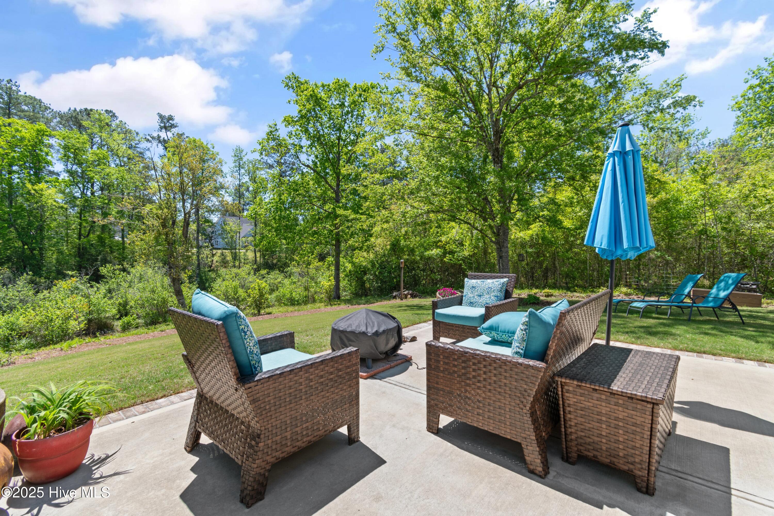 3981 Bay Colony Road NE