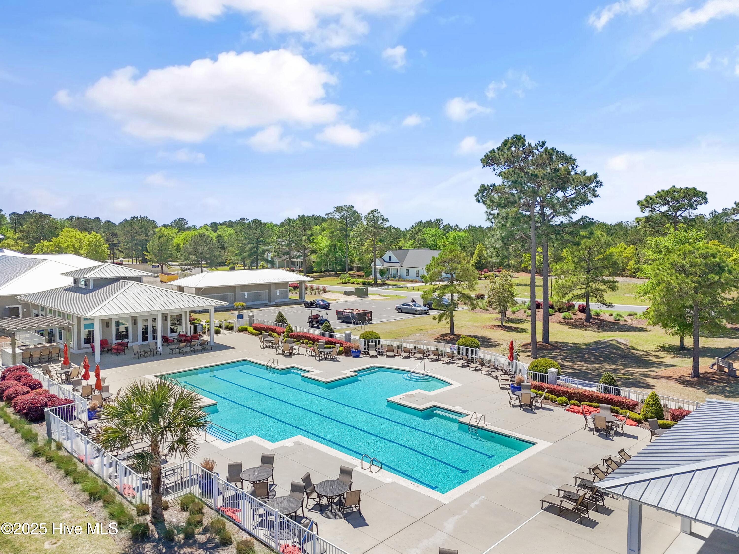 3981 Bay Colony Road NE