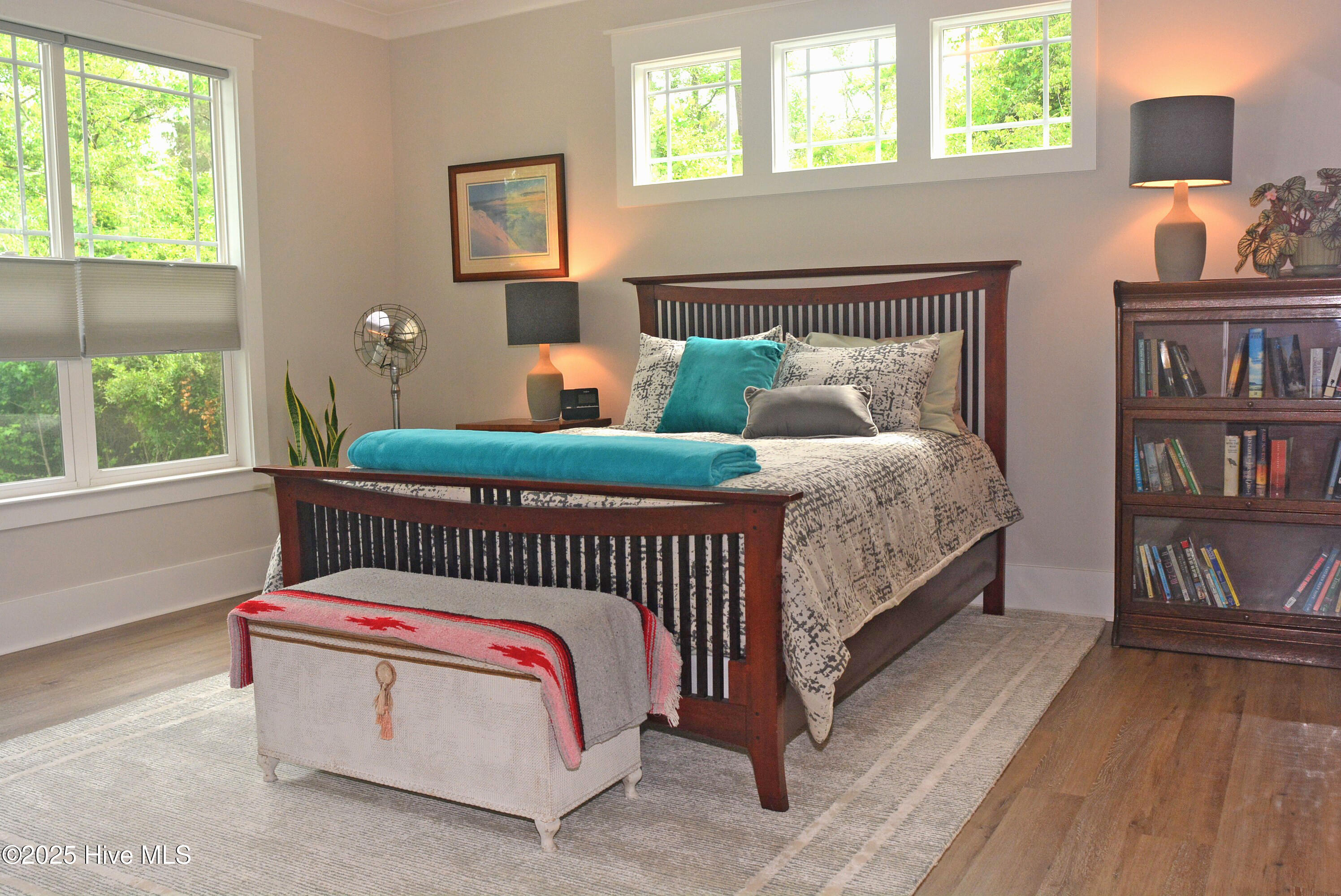 3981 Bay Colony Road NE