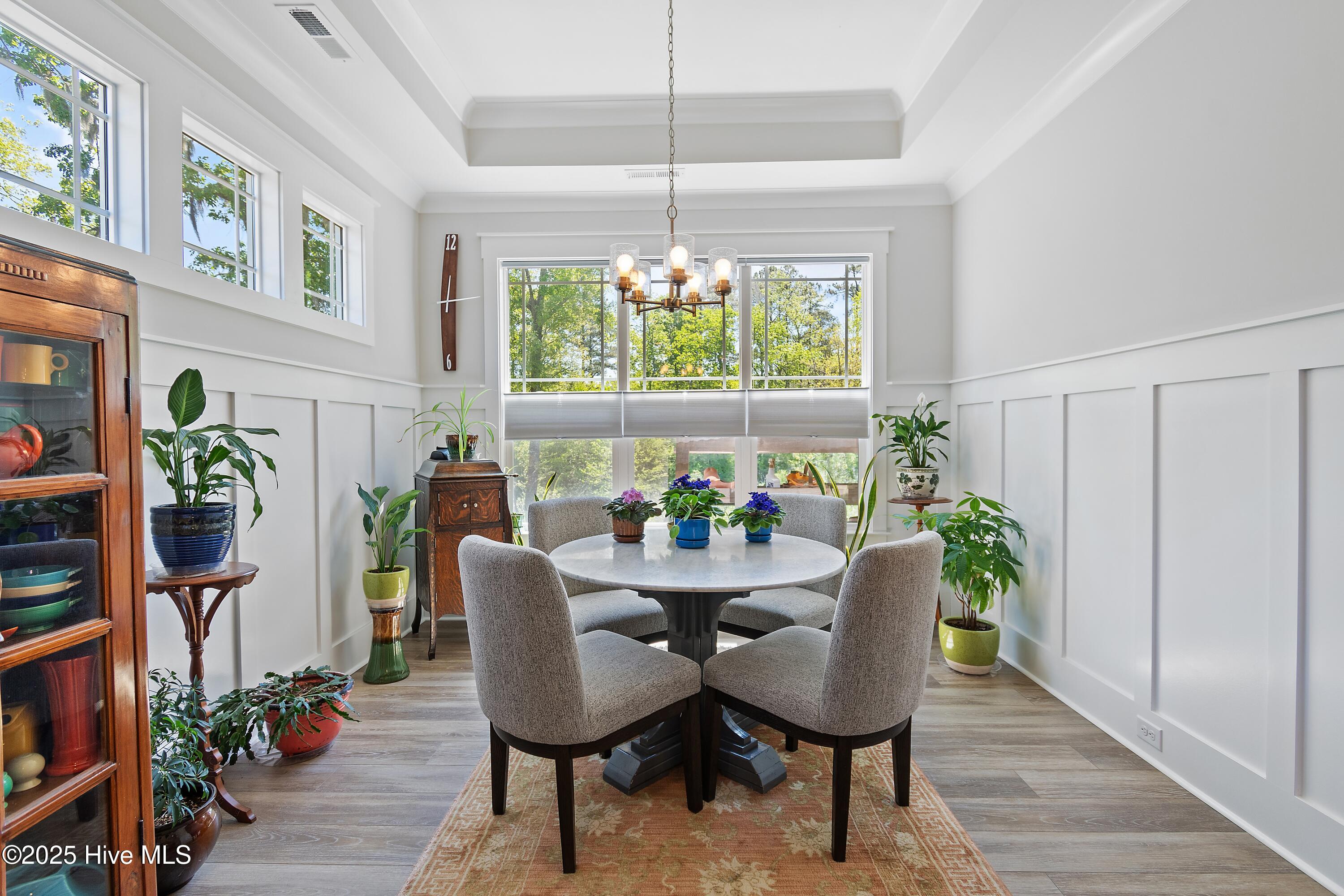 3981 Bay Colony Road NE