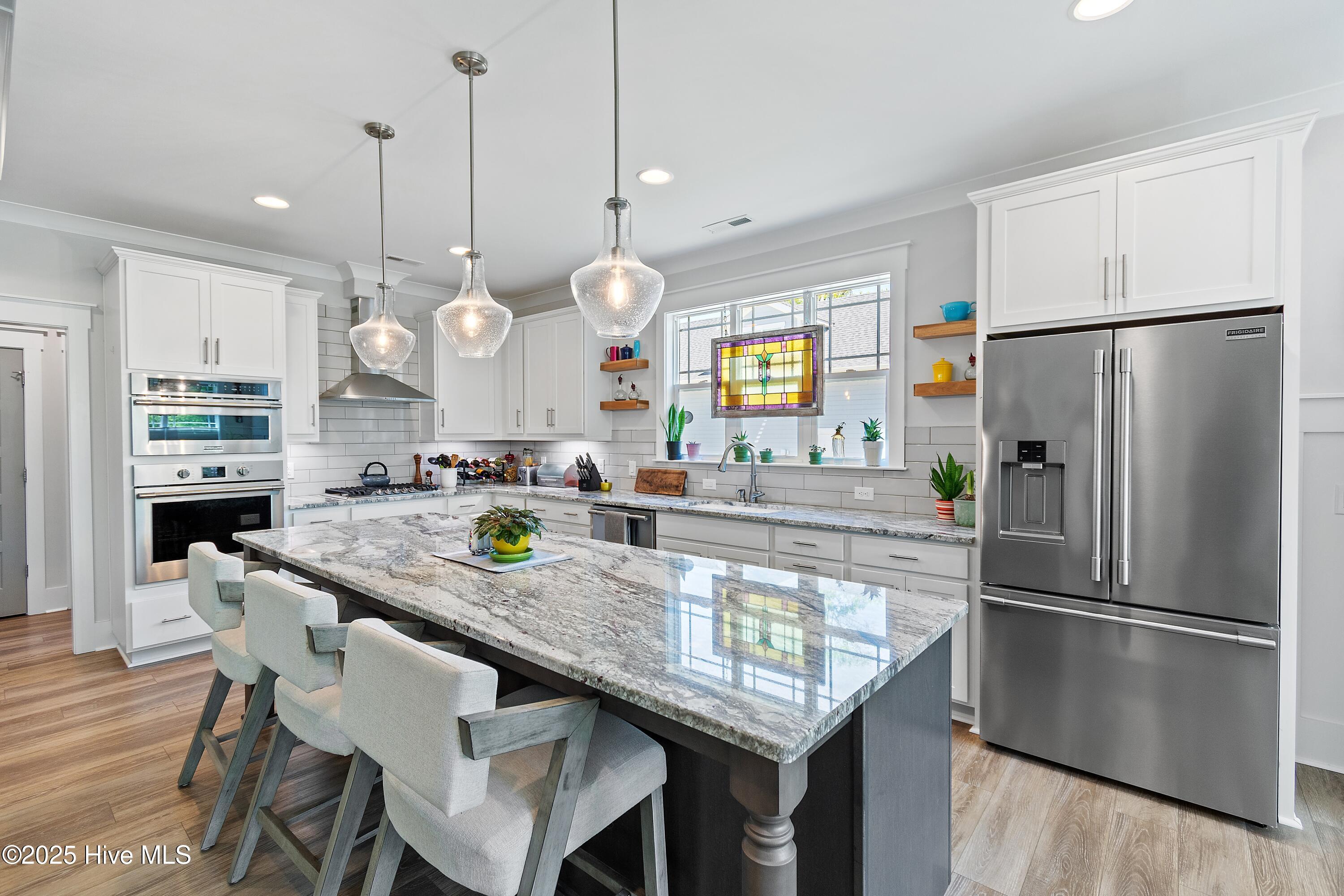 3981 Bay Colony Road NE