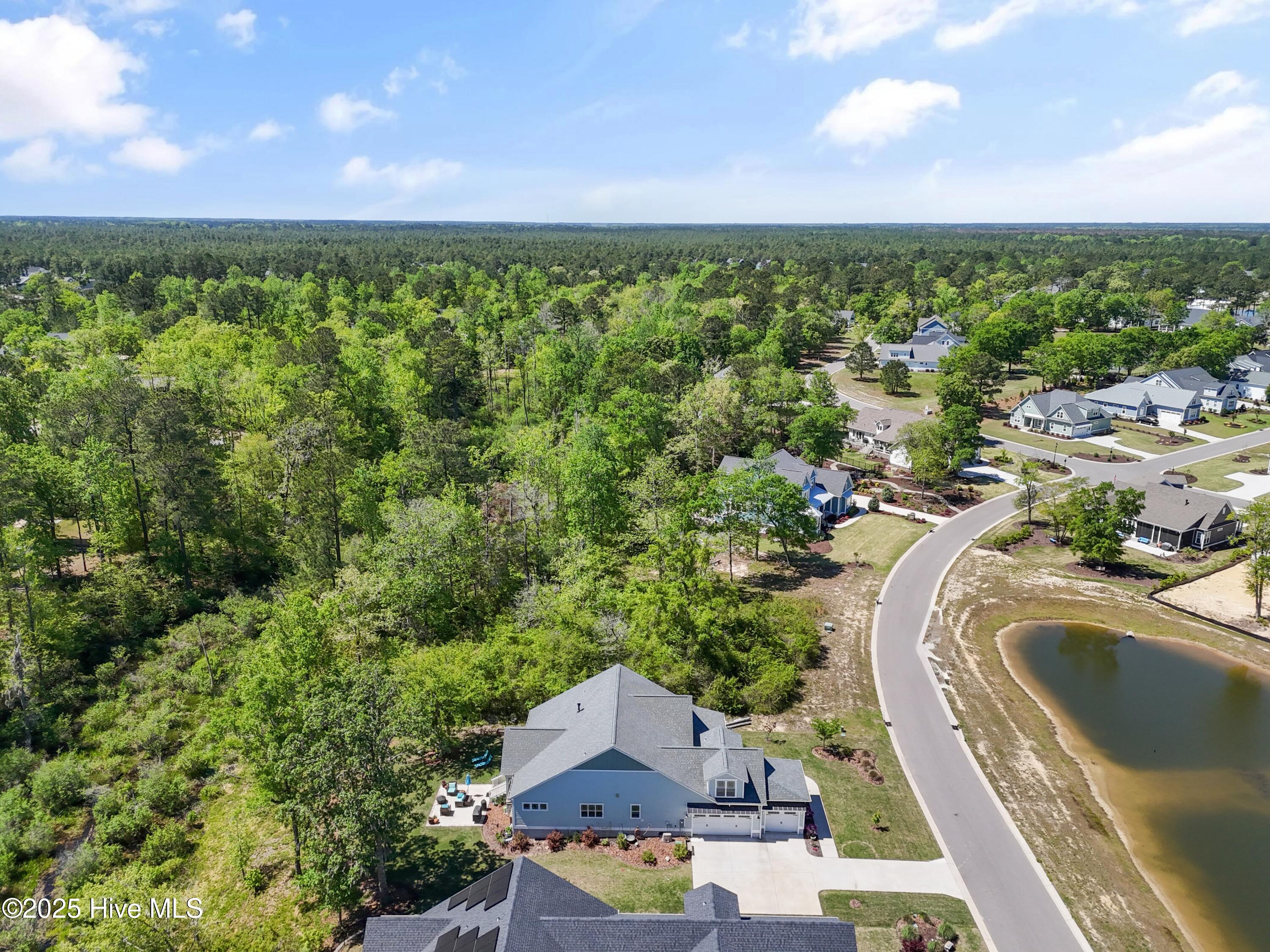 3981 Bay Colony Road NE