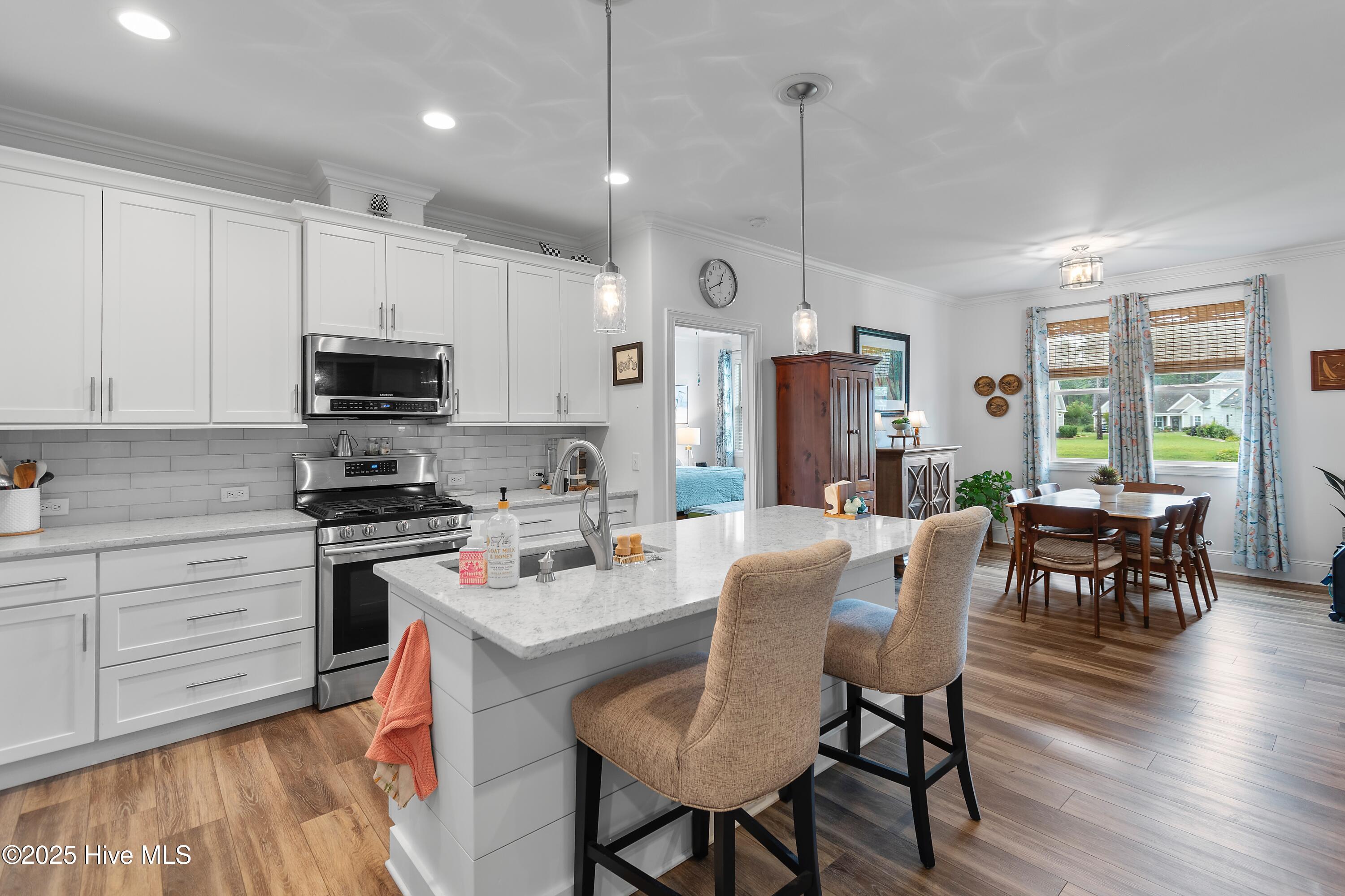 3748 Summer Breeze Court NE