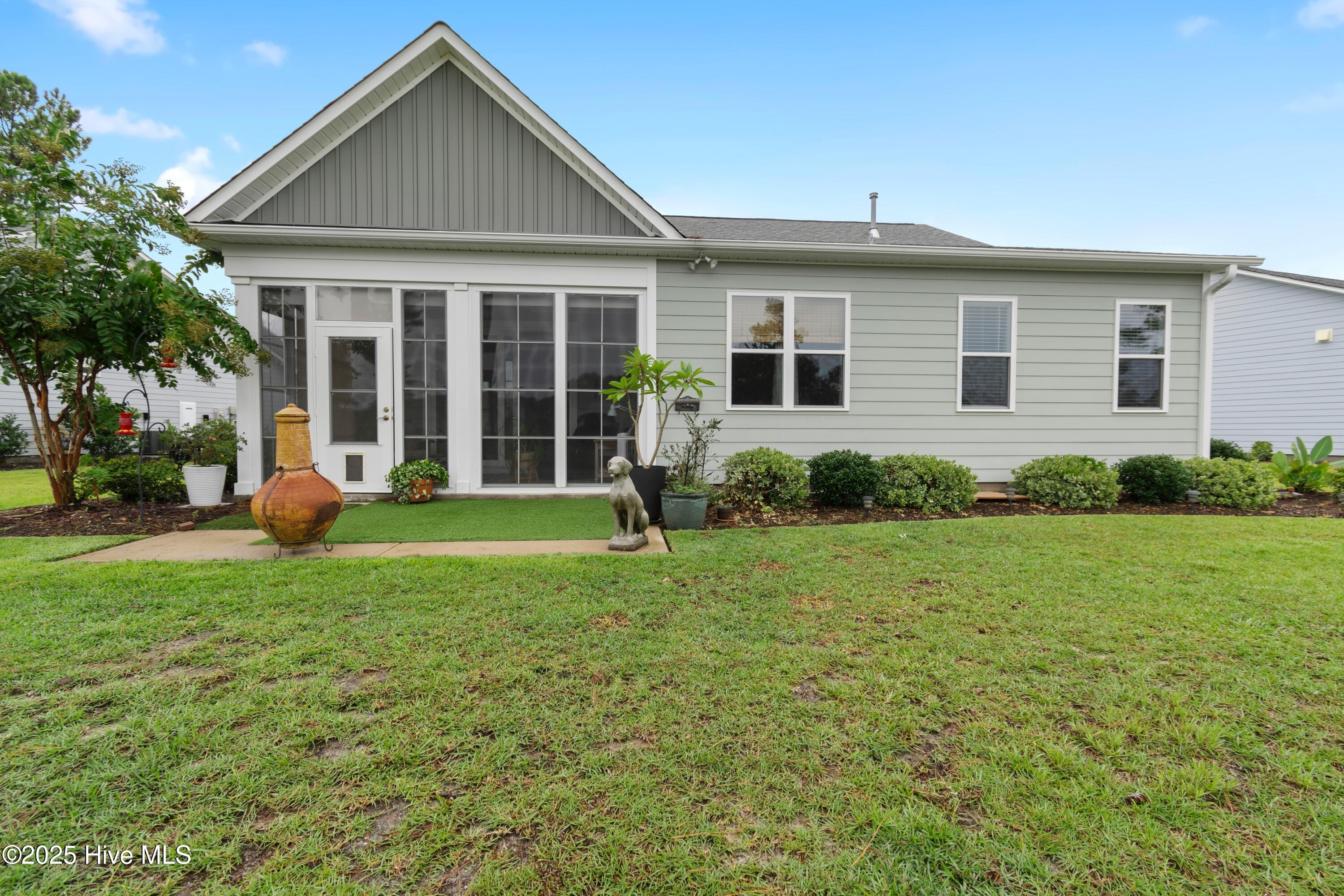 3748 Summer Breeze Court NE