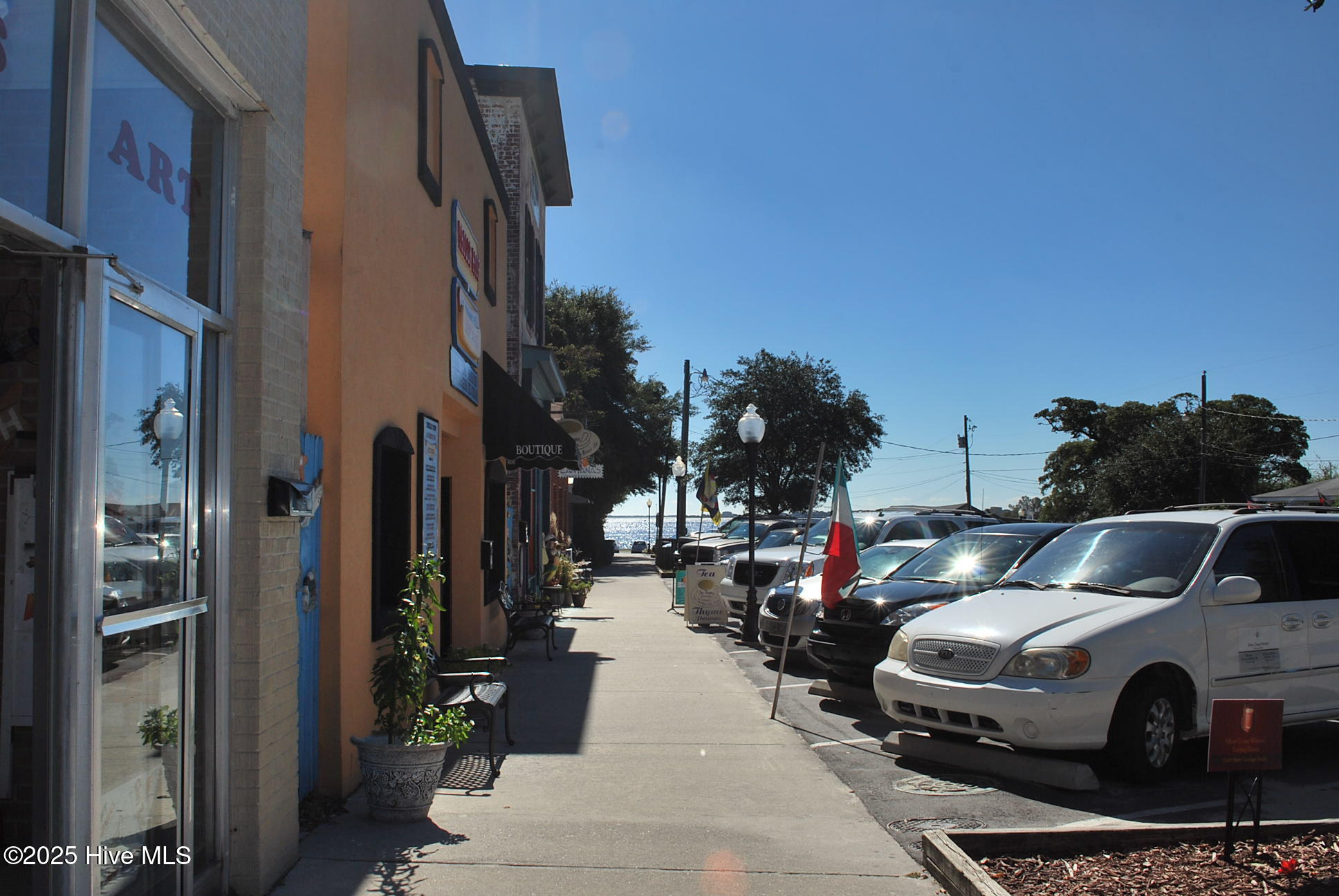 L-272 272 E Boiling Spring Road