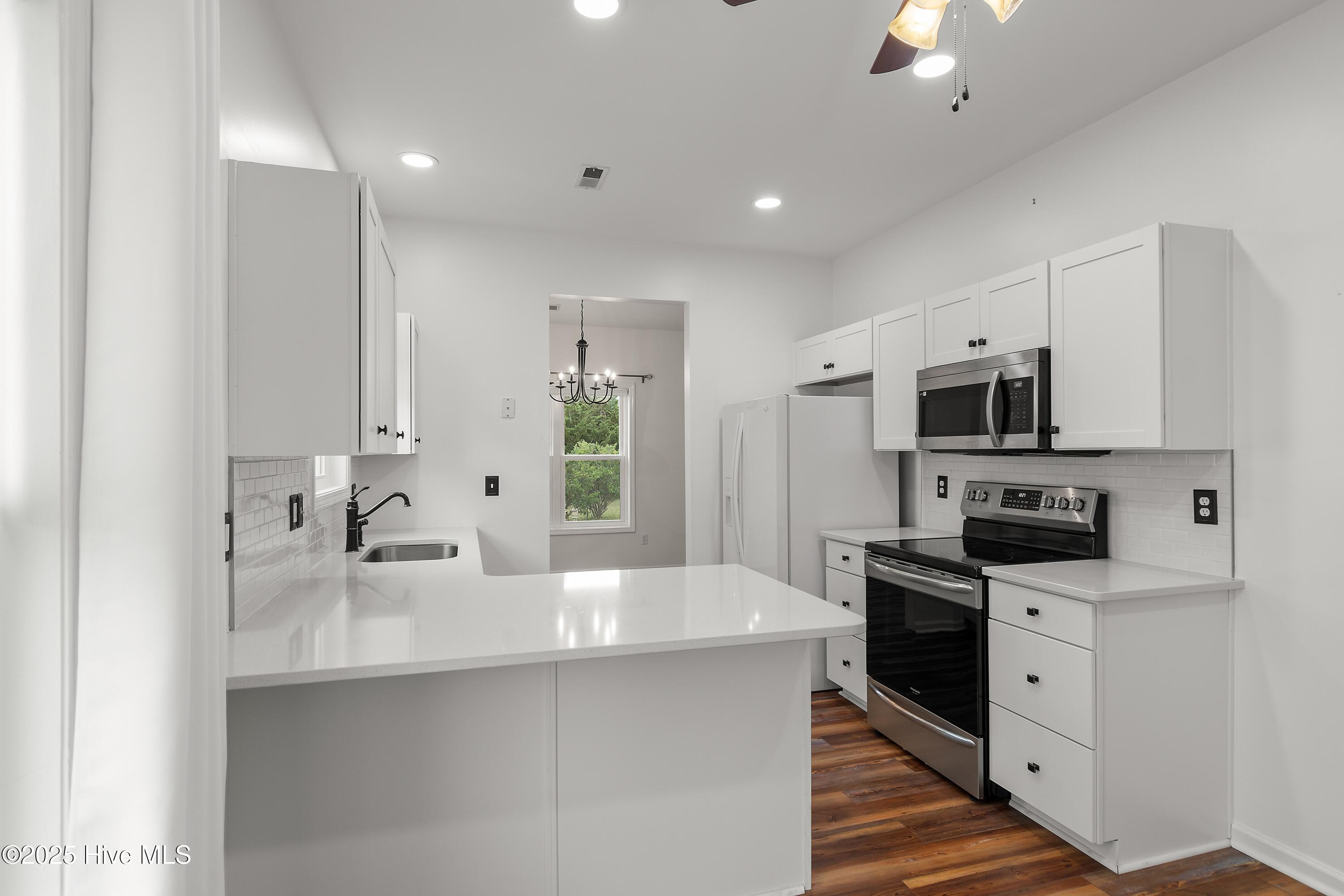 5009 N Hampton Drive SE