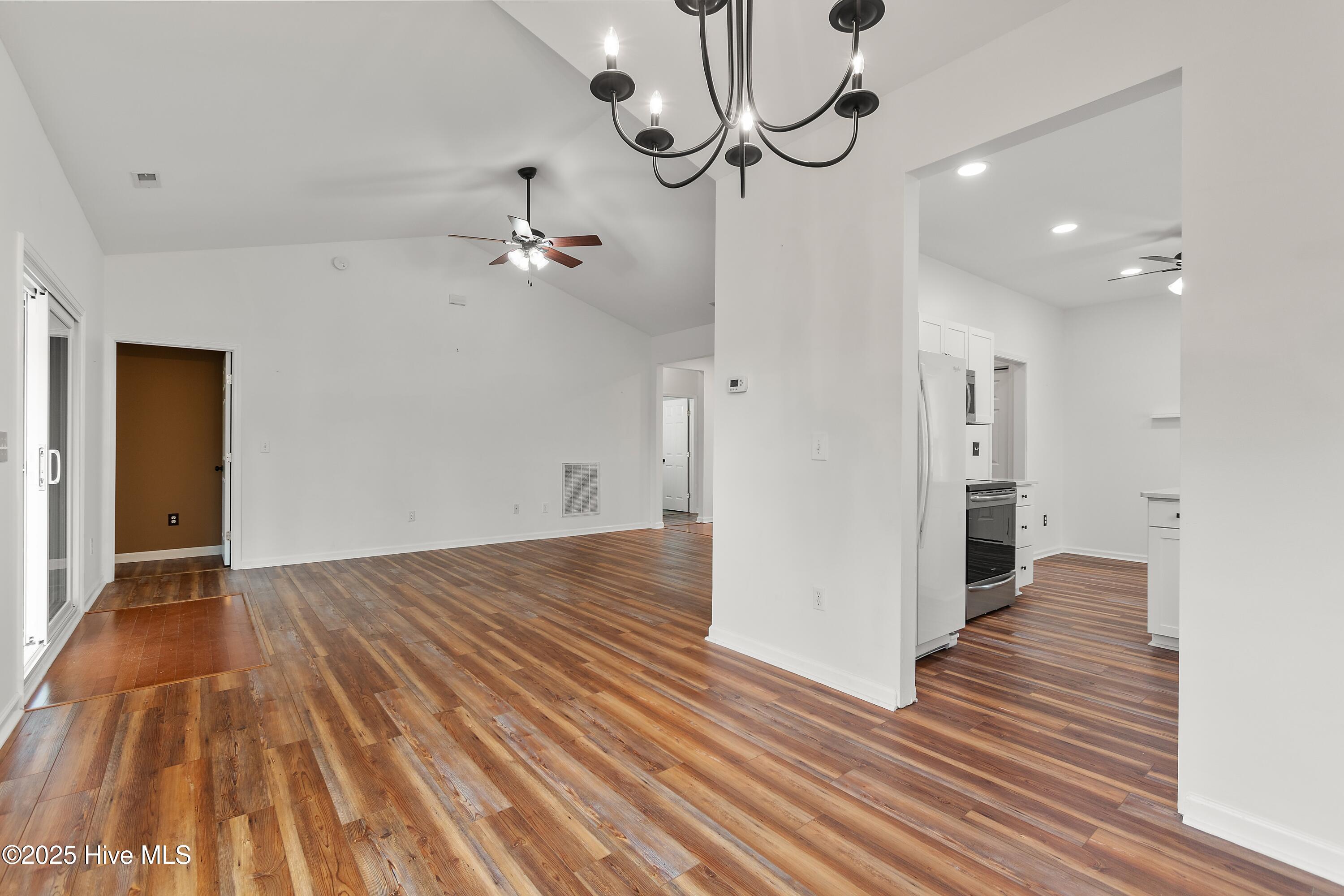 5009 N Hampton Drive SE