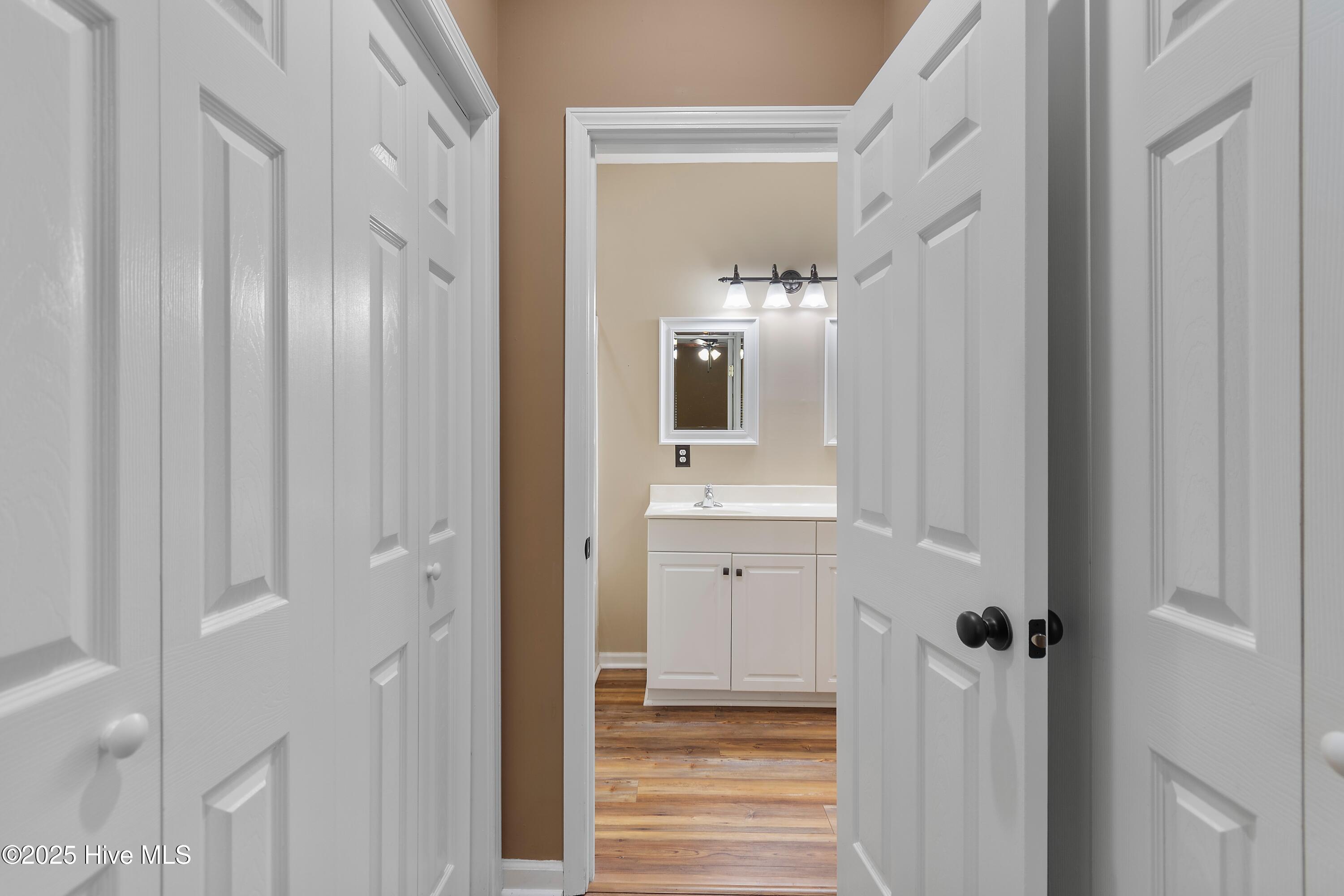 5009 N Hampton Drive SE