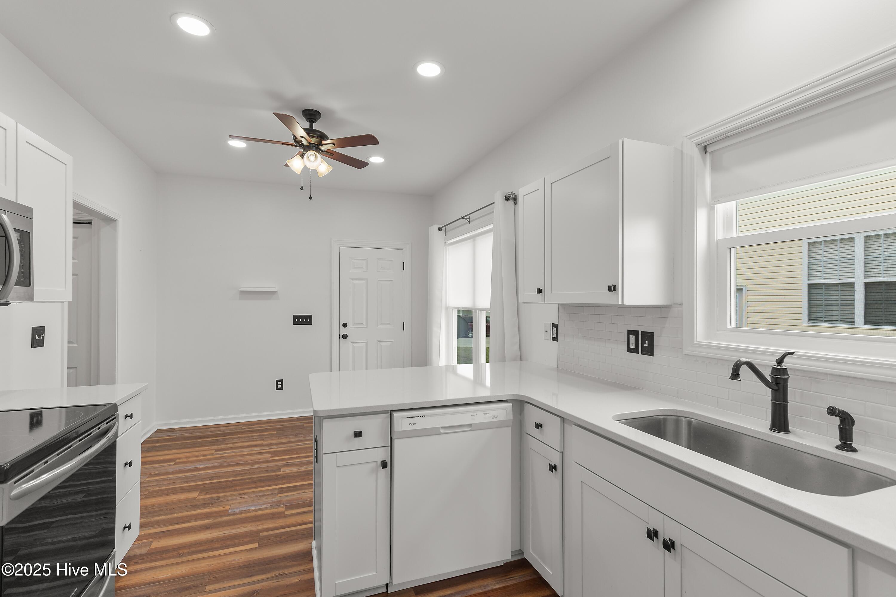 5009 N Hampton Drive SE