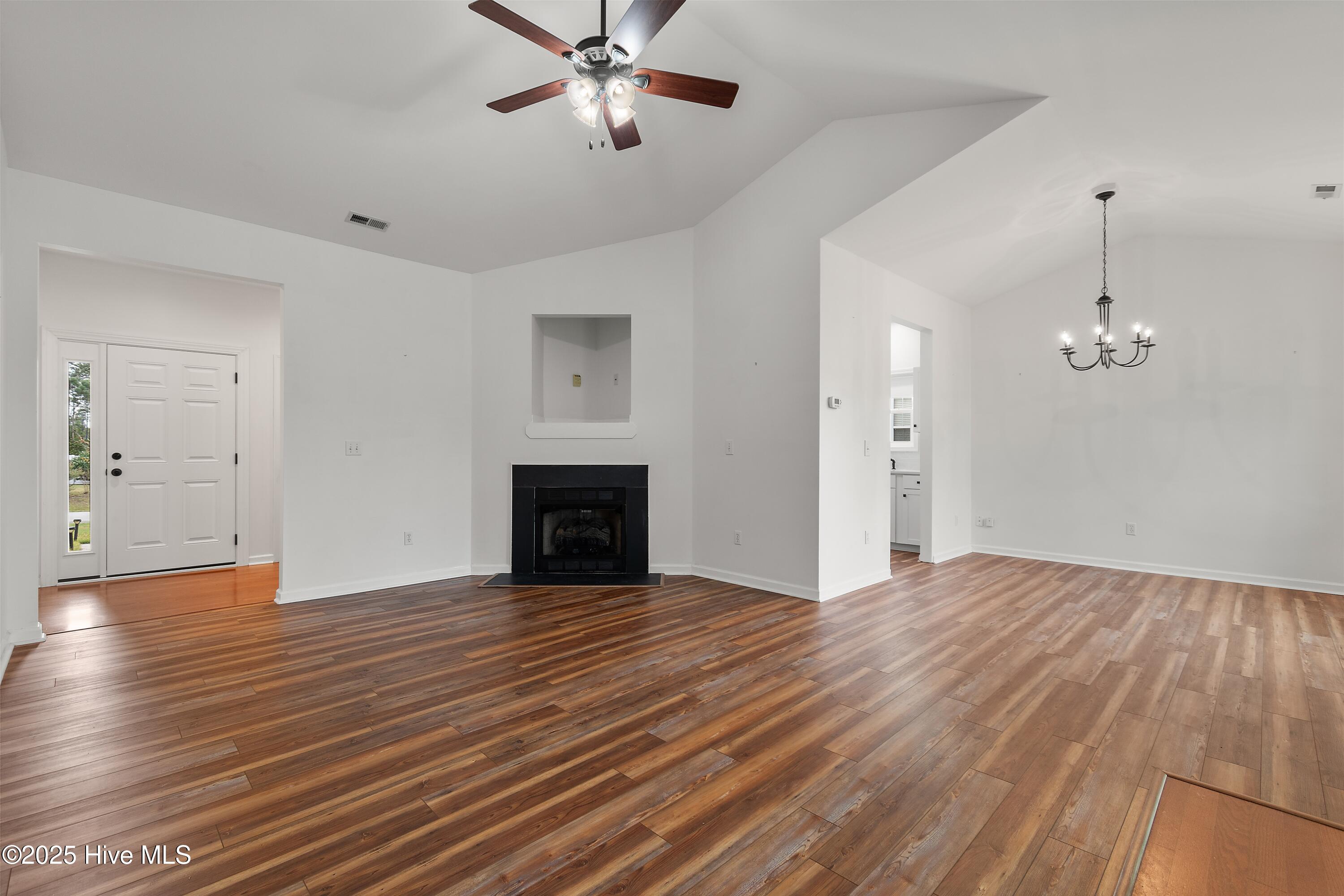 5009 N Hampton Drive SE