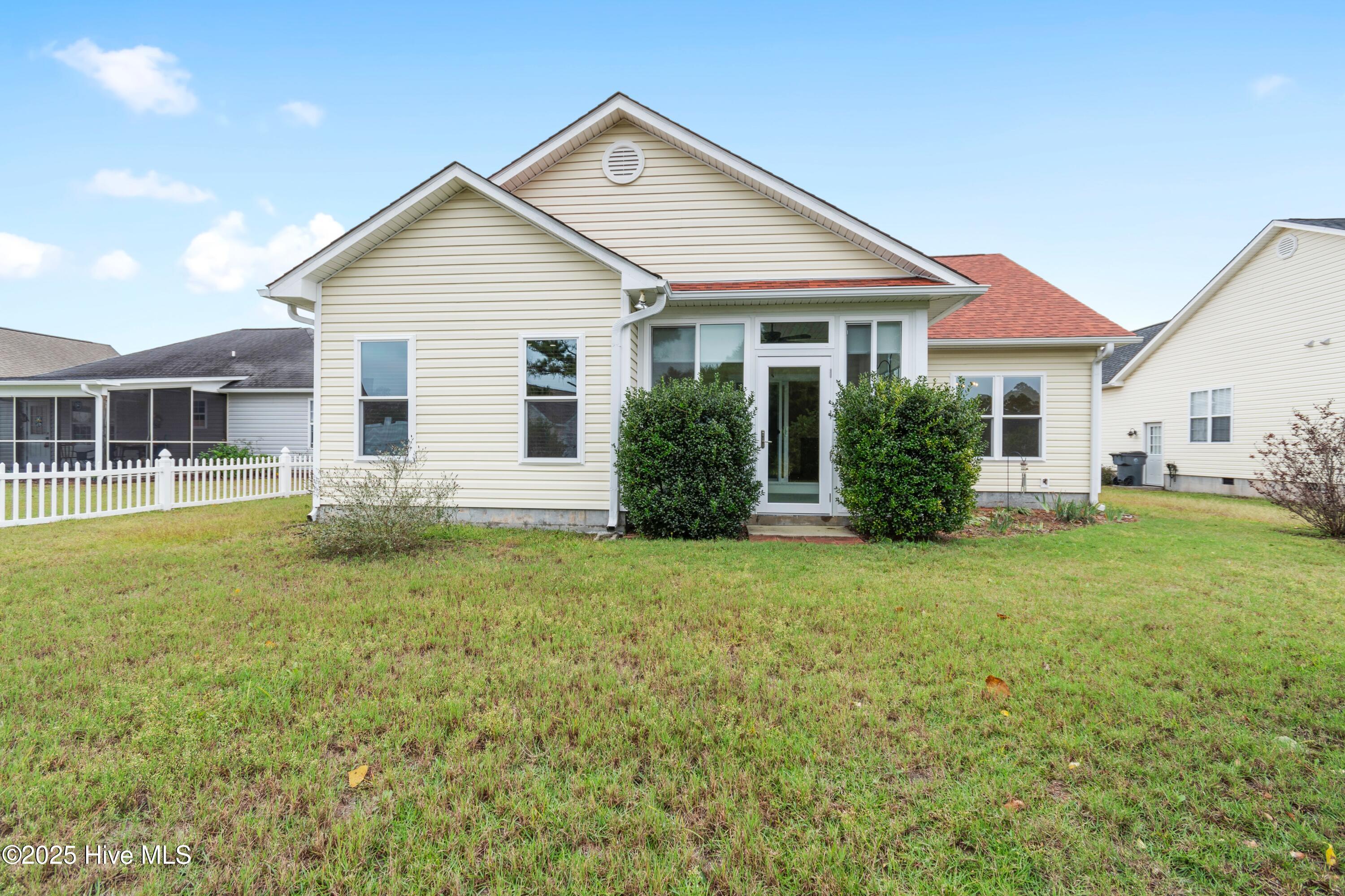 5009 N Hampton Drive SE