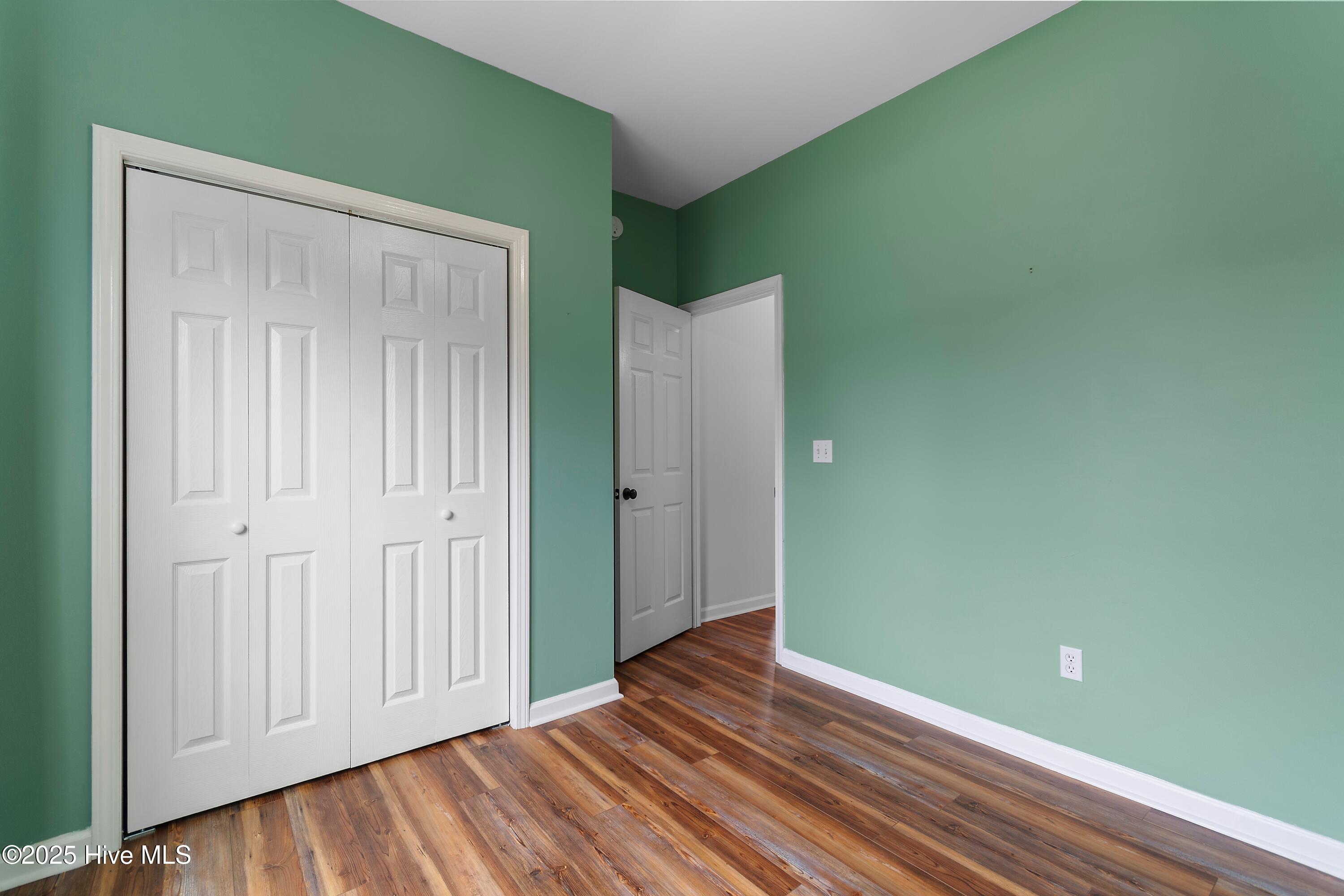 5009 N Hampton Drive SE