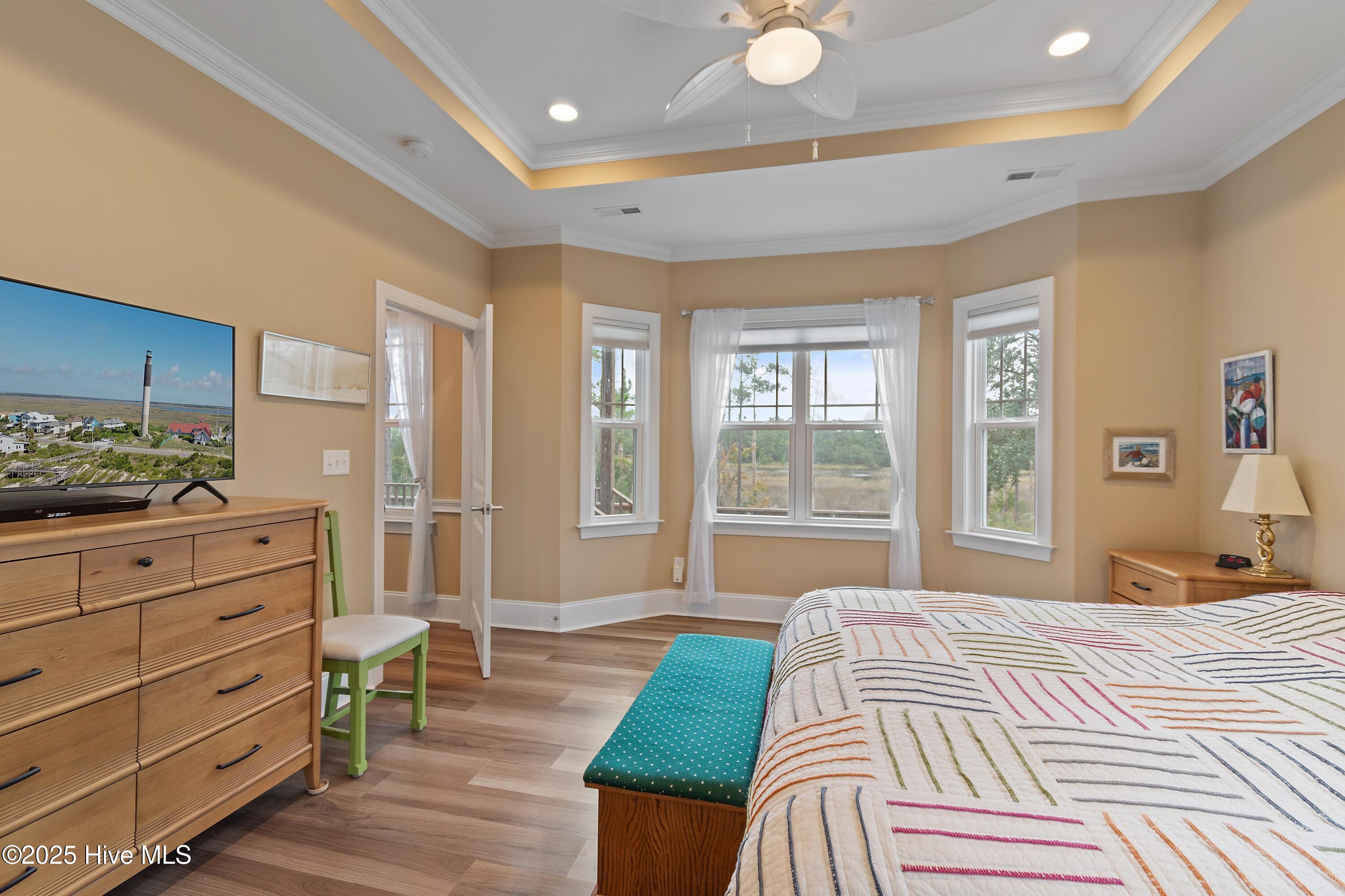 4986 N Hampton Drive SE