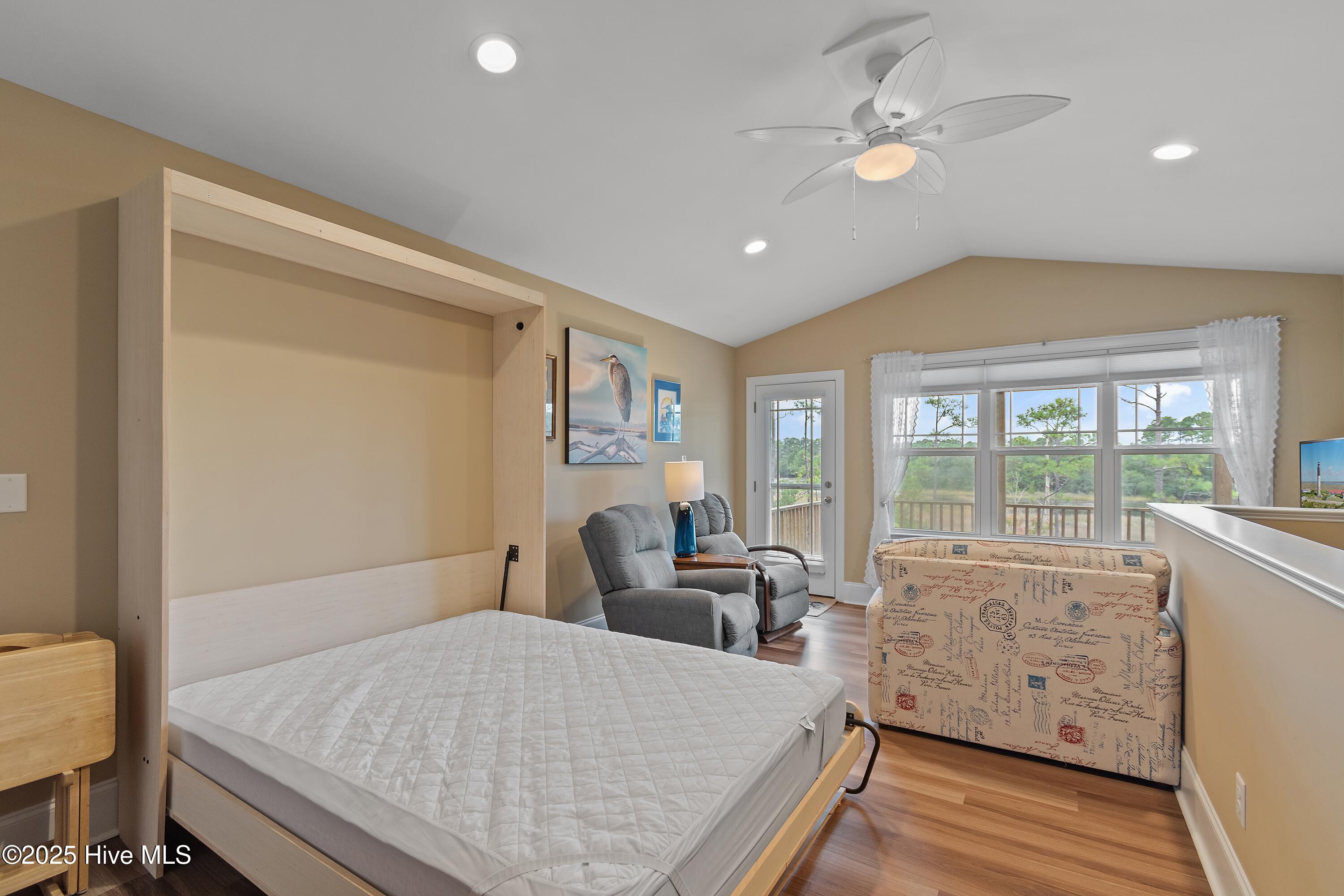 4986 N Hampton Drive SE