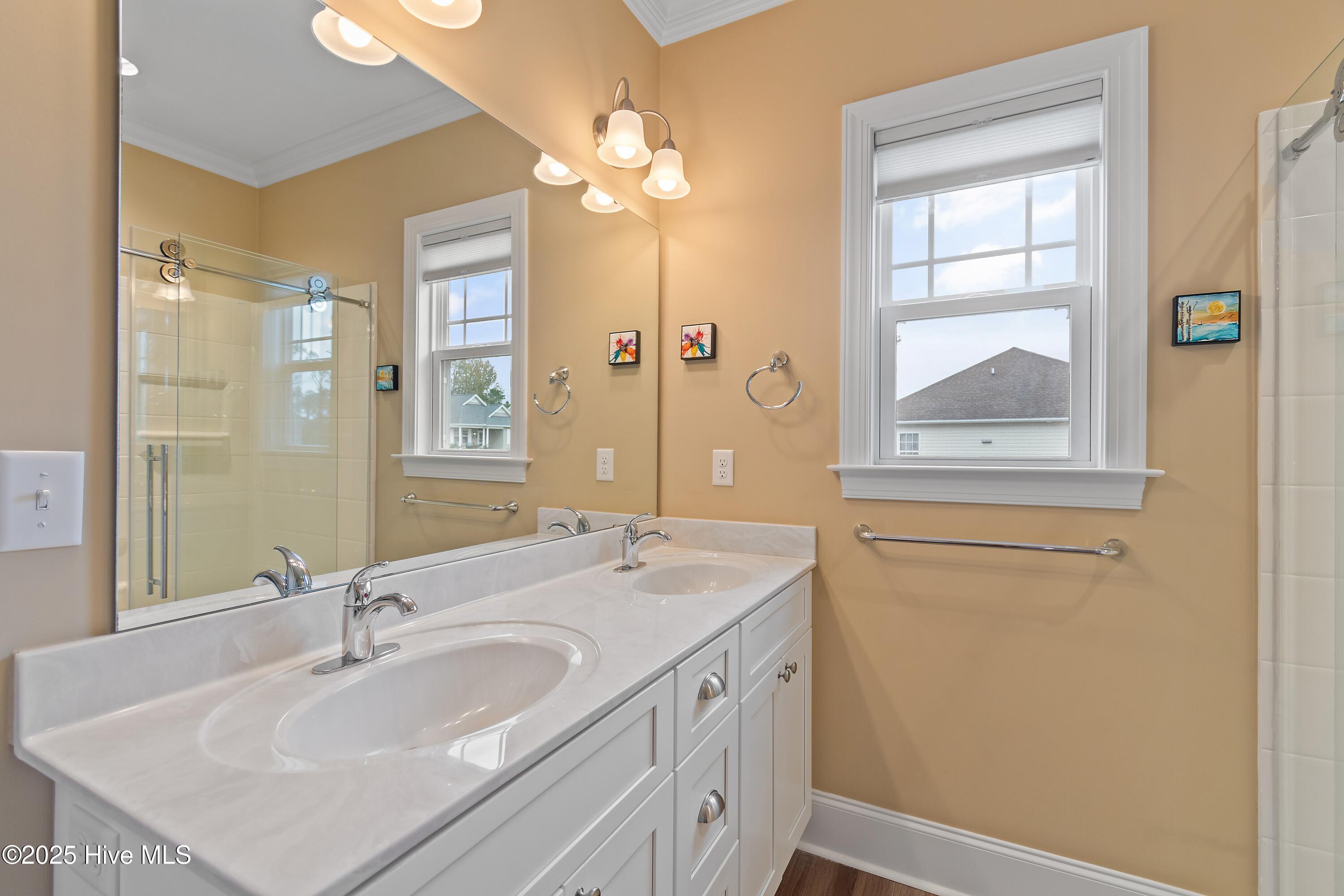 4986 N Hampton Drive SE