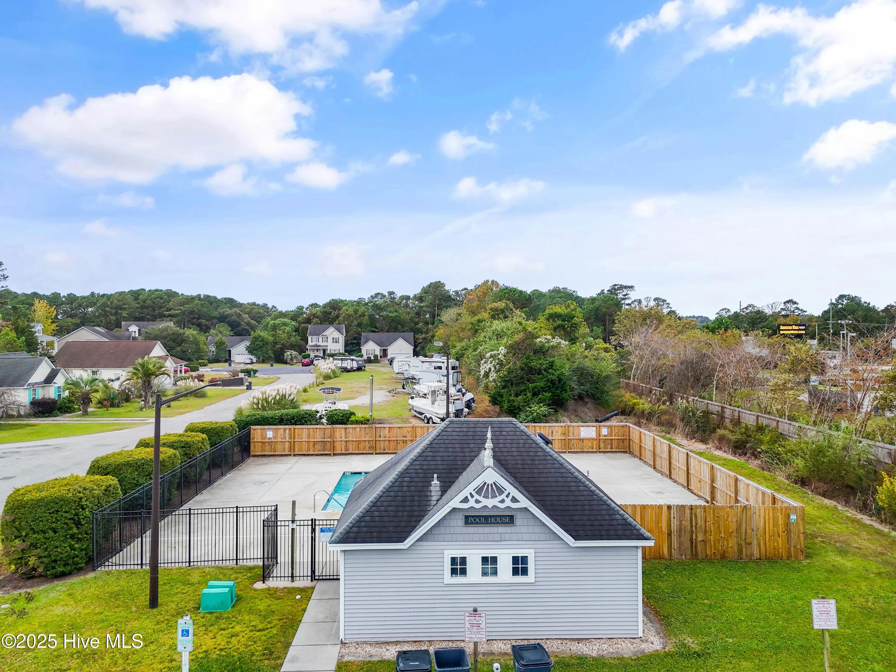 4986 N Hampton Drive SE