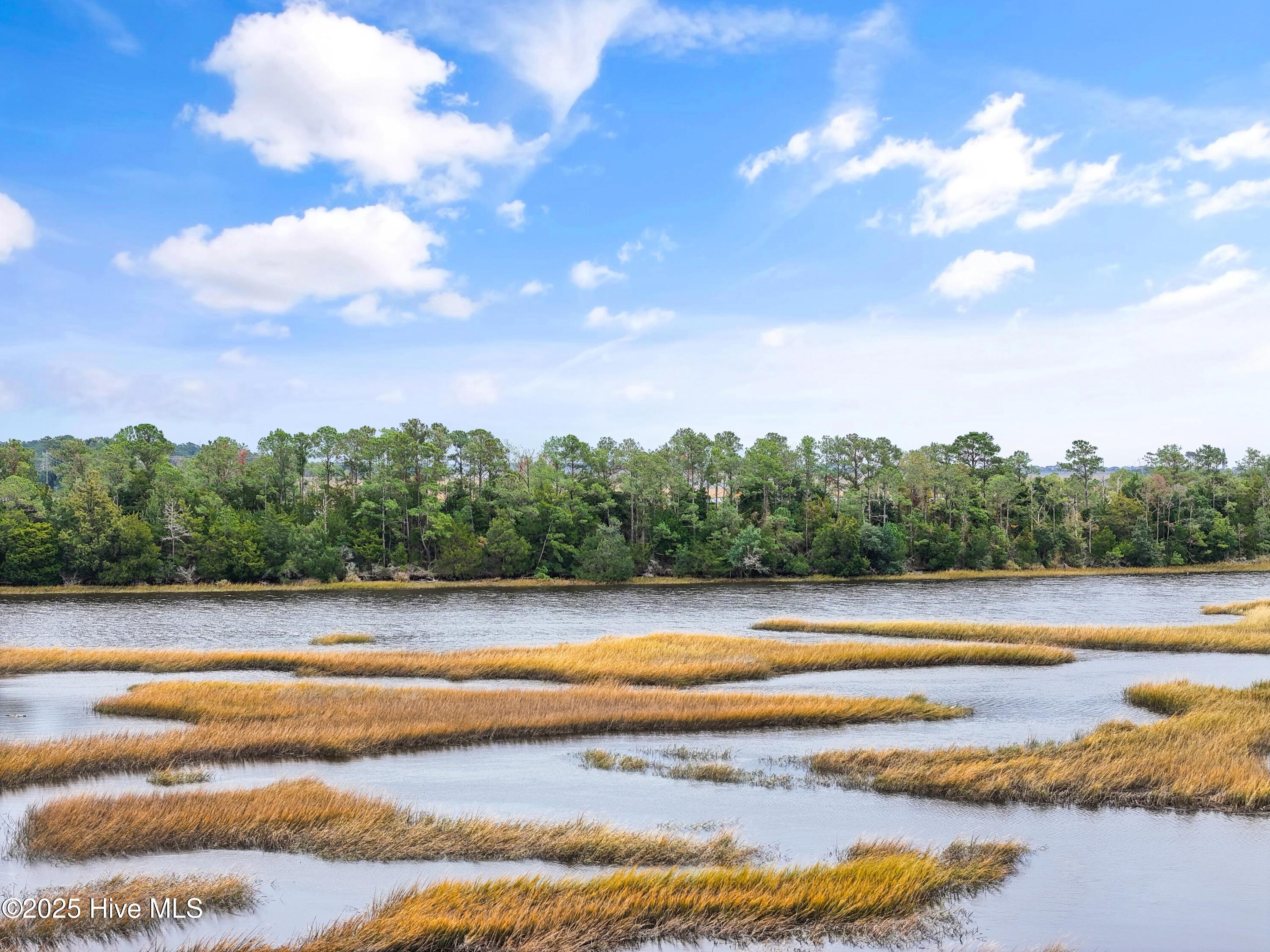 4986 N Hampton Drive SE