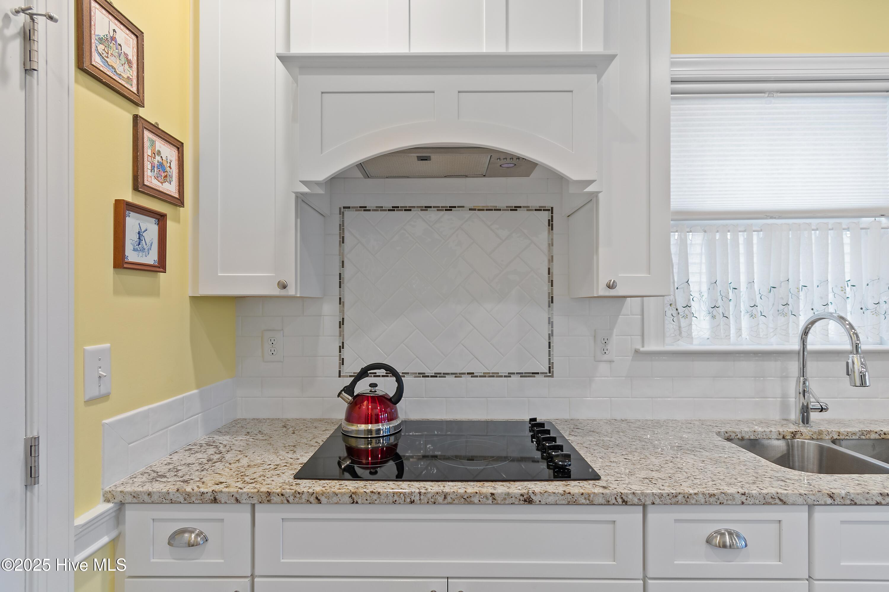 4986 N Hampton Drive SE