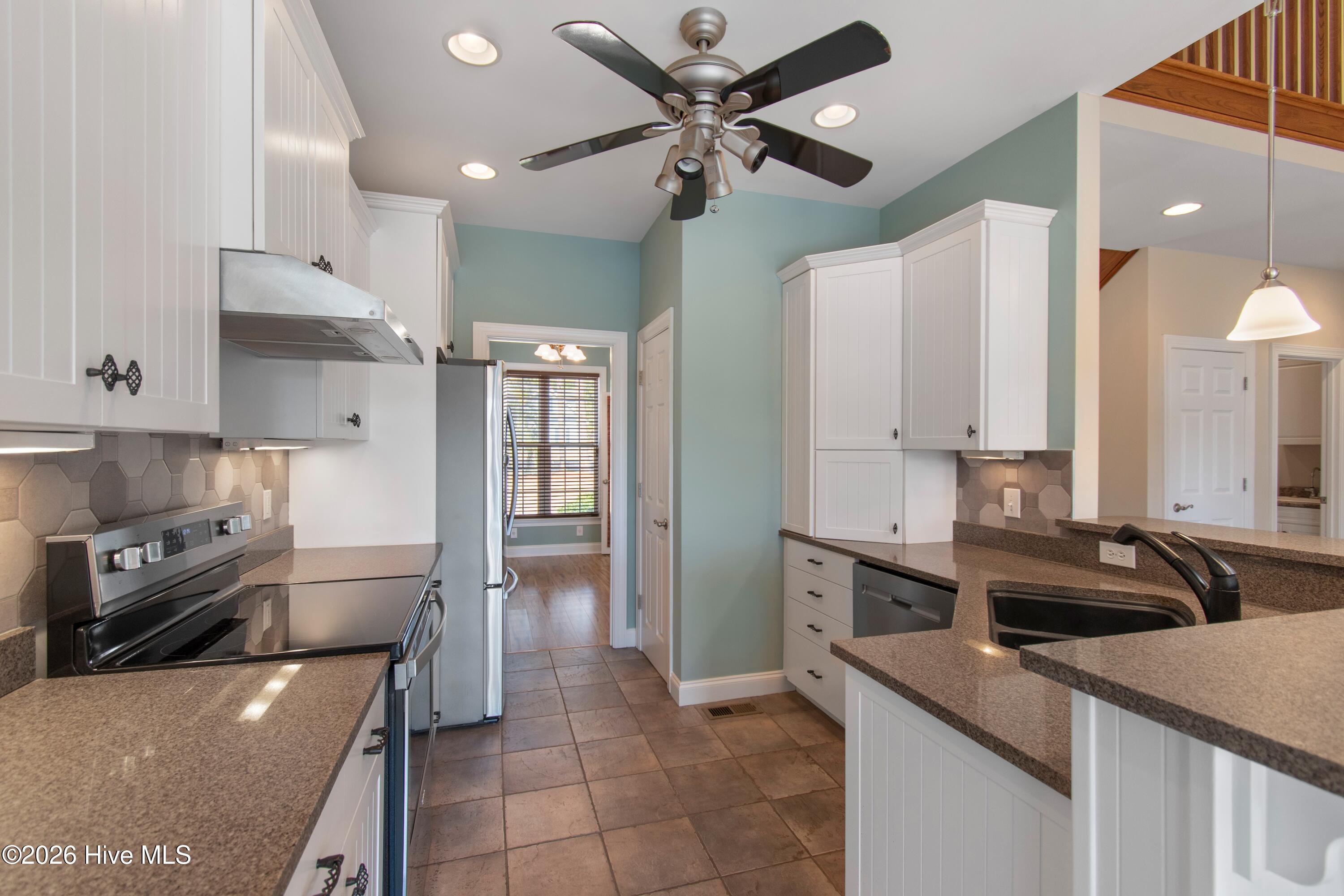 6509 Walden Pond Lane