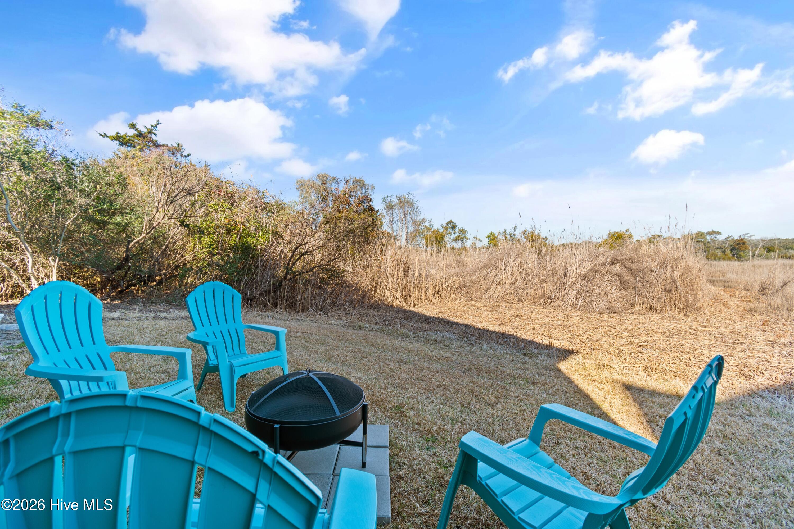 316 E Dolphin Drive