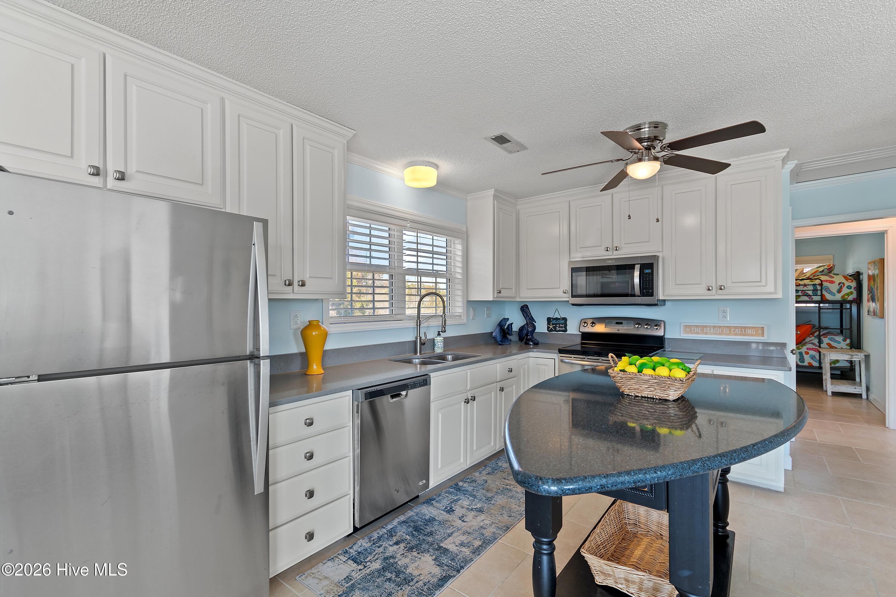 316 E Dolphin Drive