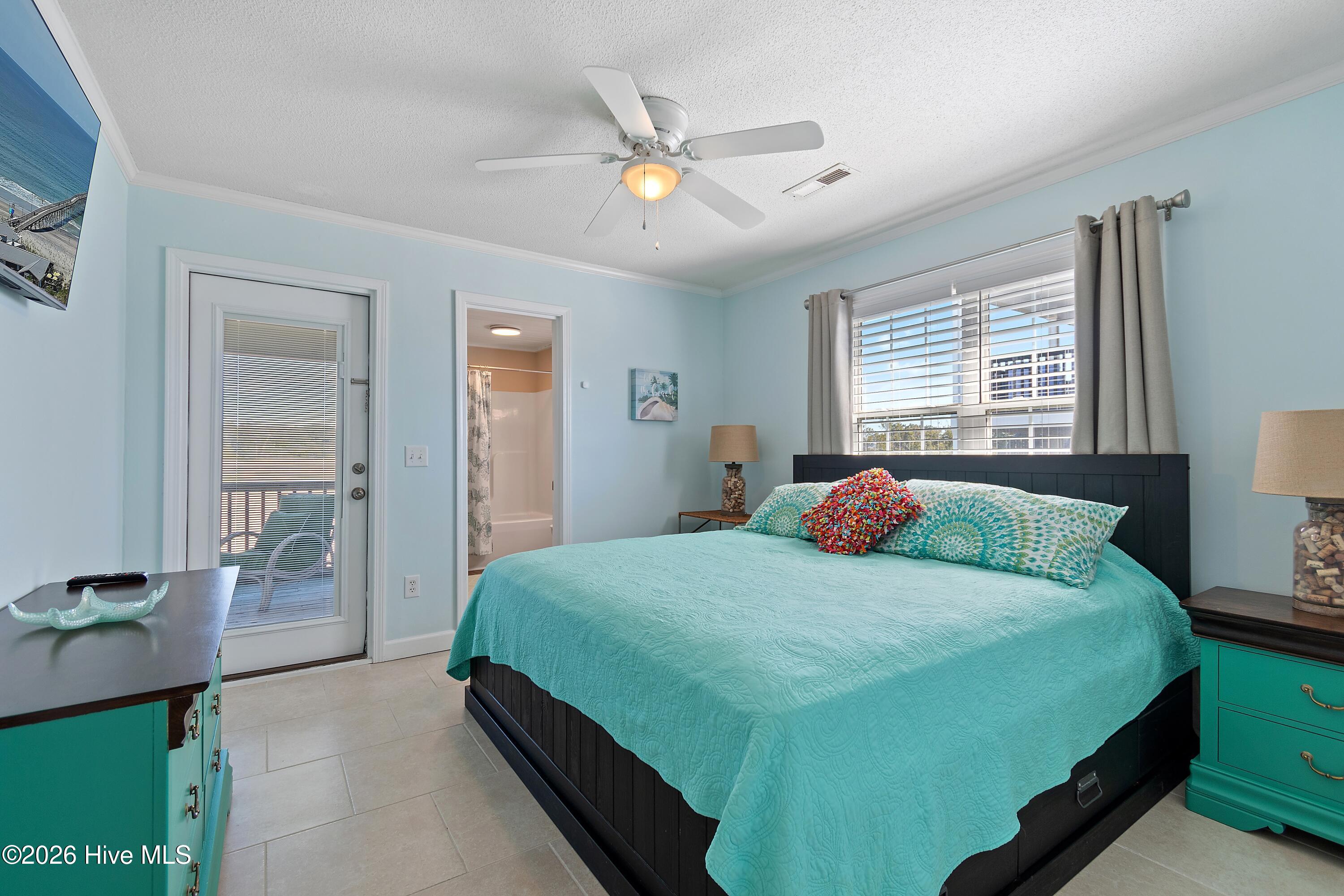 316 E Dolphin Drive