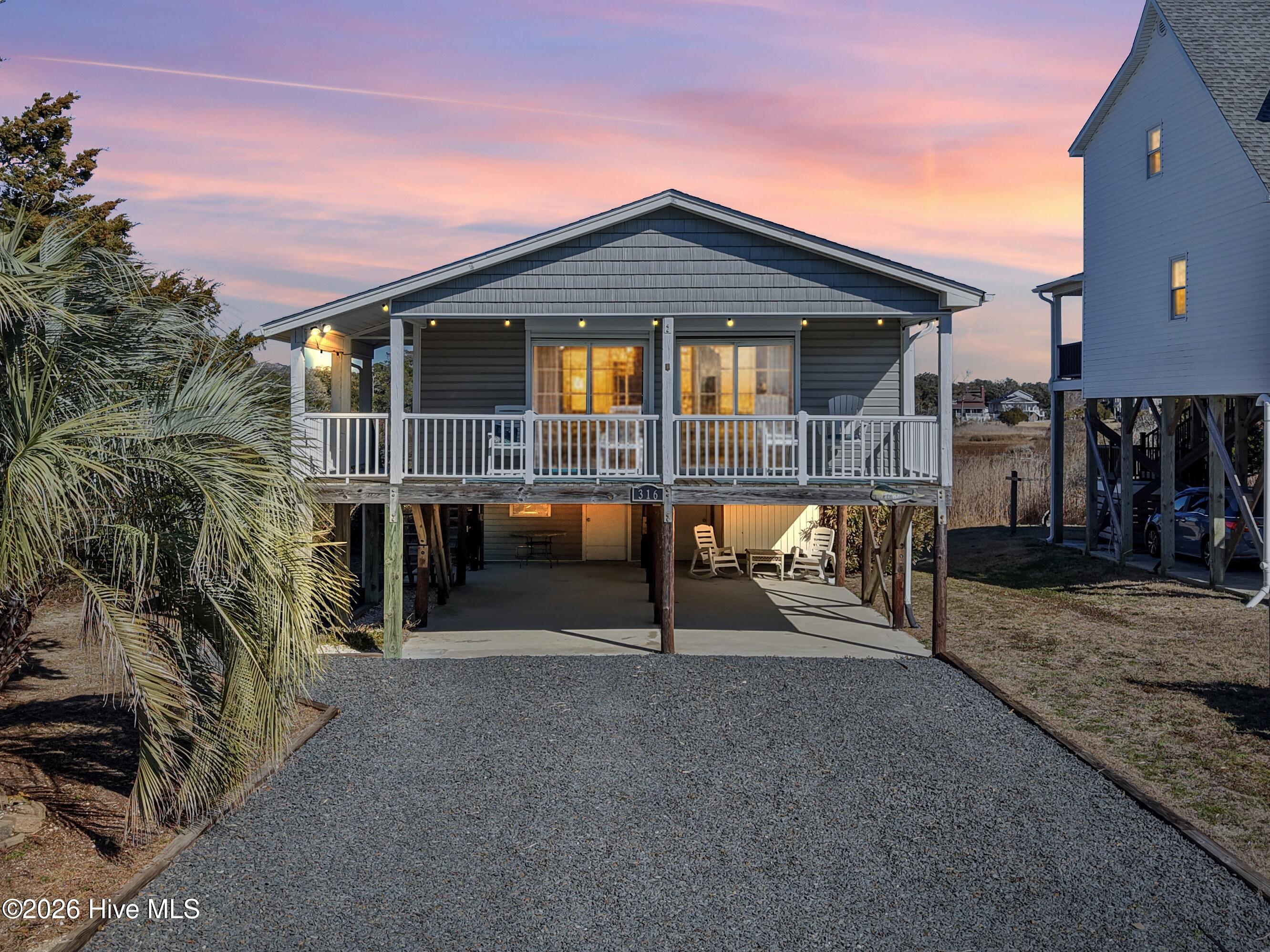 316 E Dolphin Drive