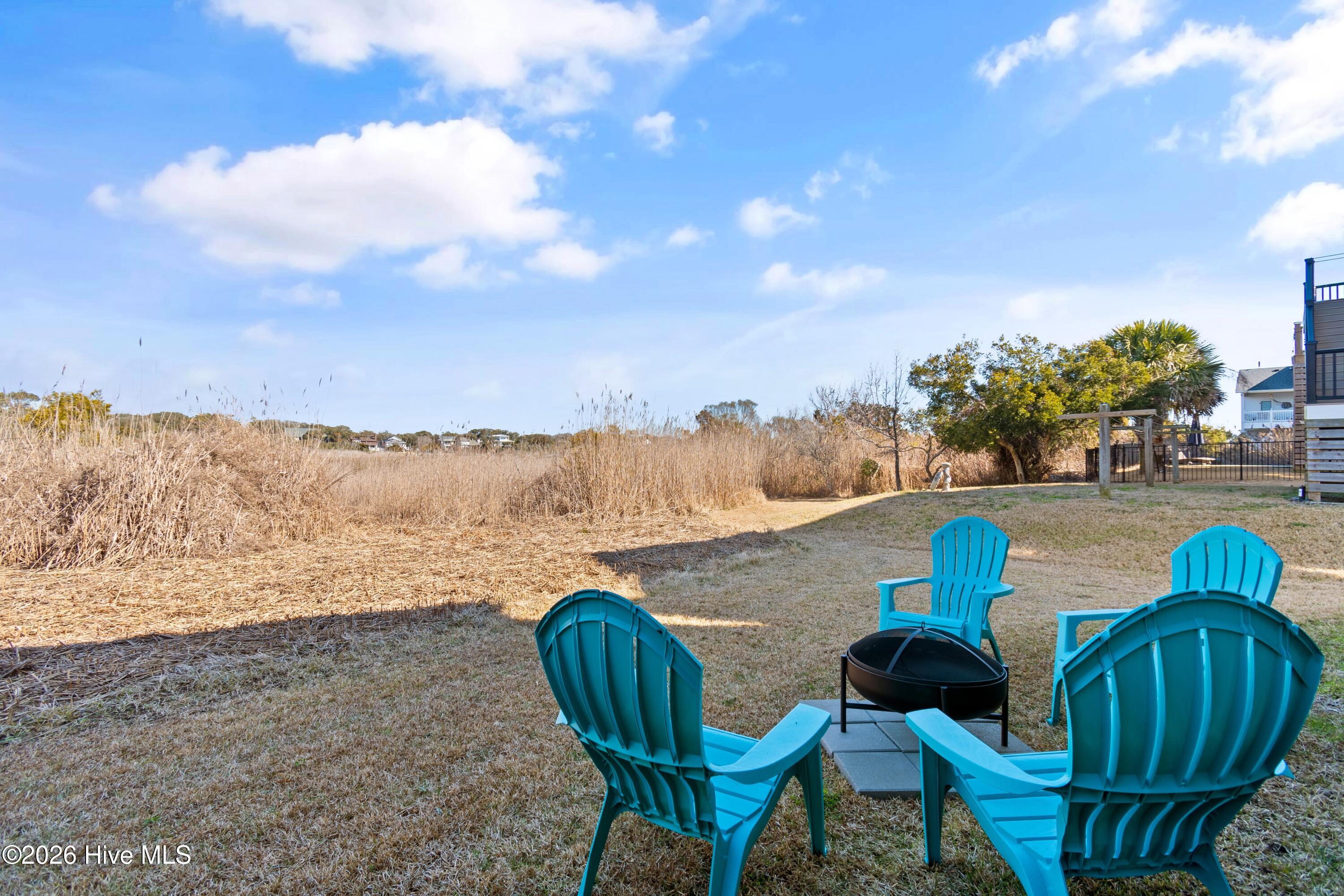 316 E Dolphin Drive