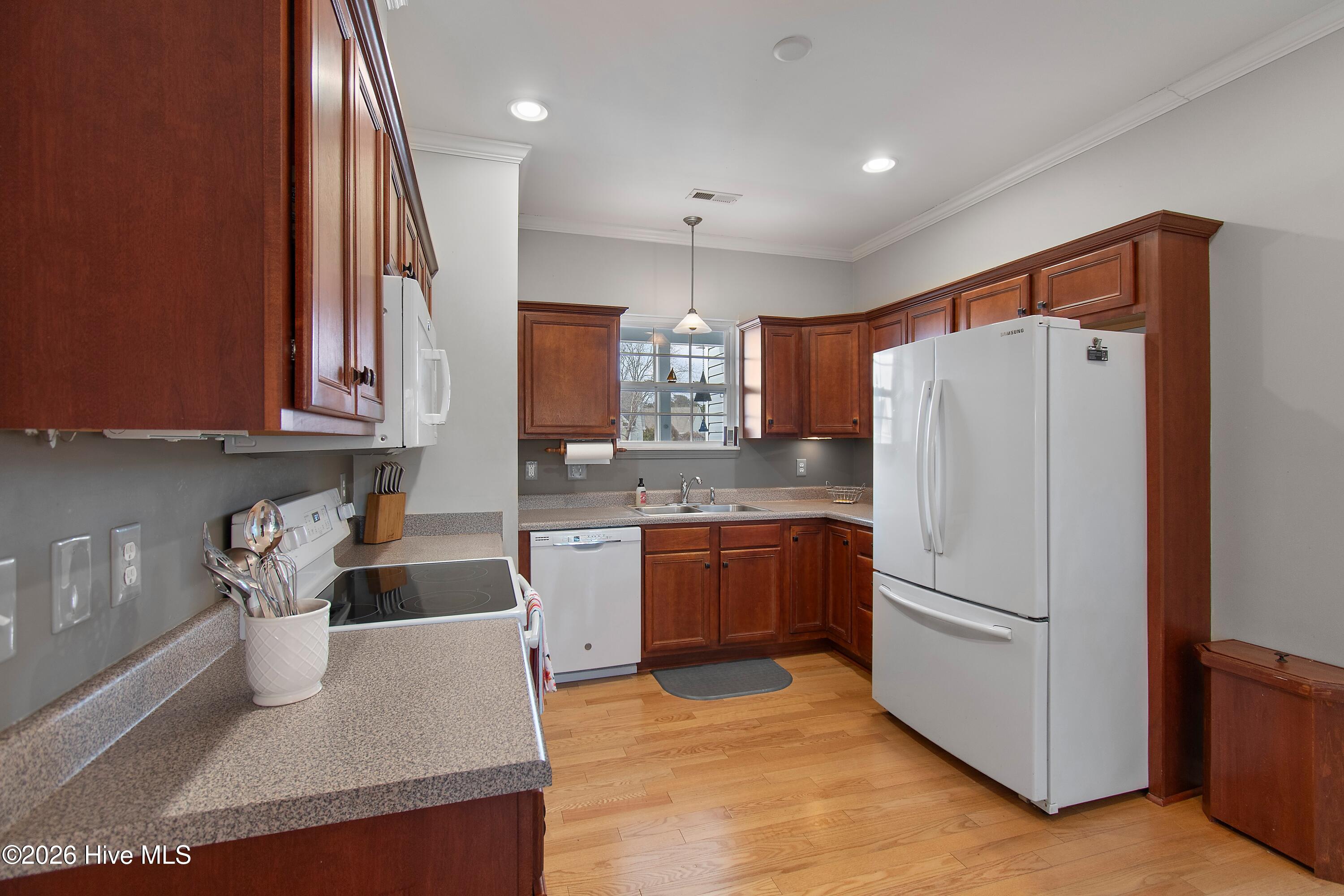 4430 Spinnaker Street SE