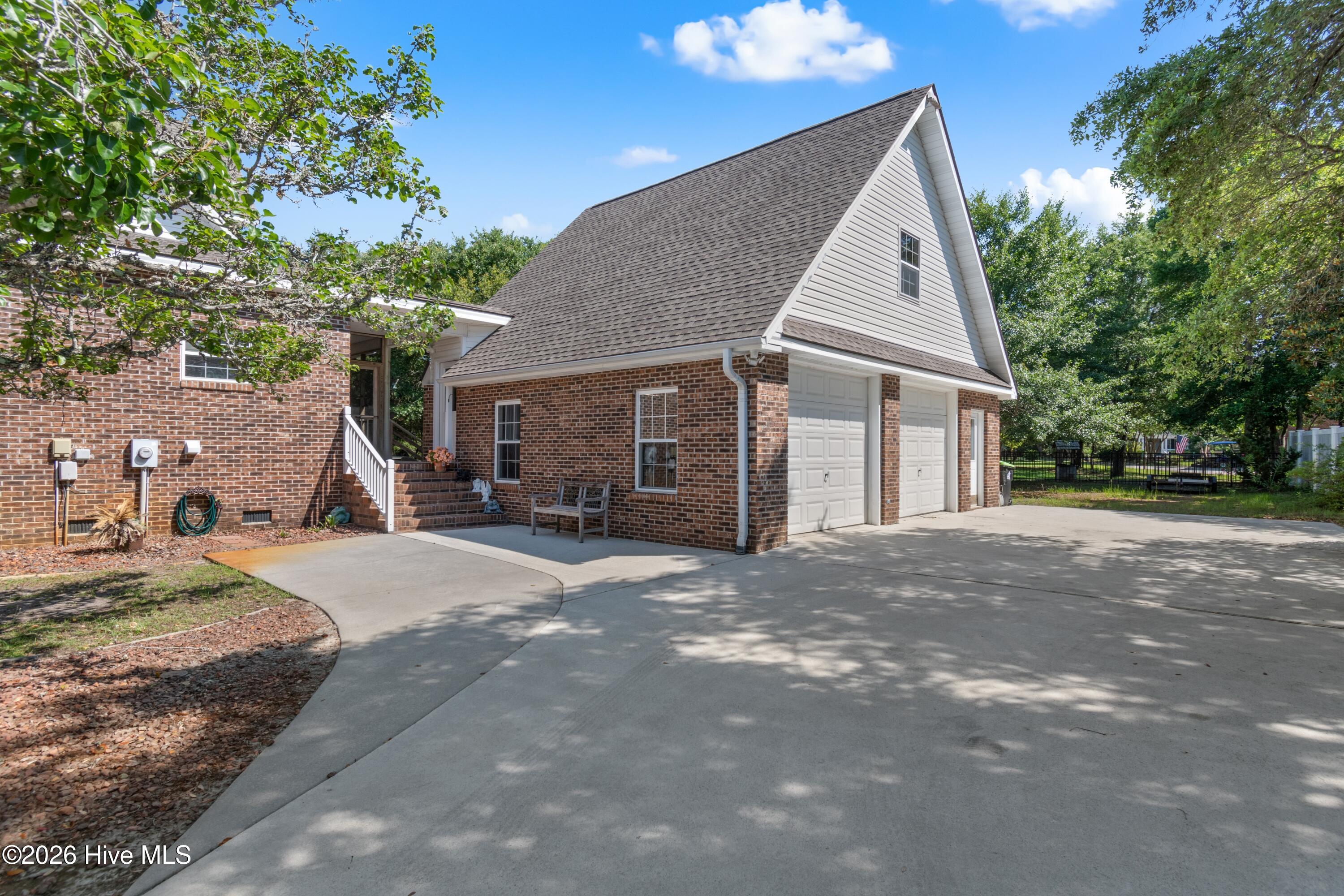 1008 Newton Drive SE