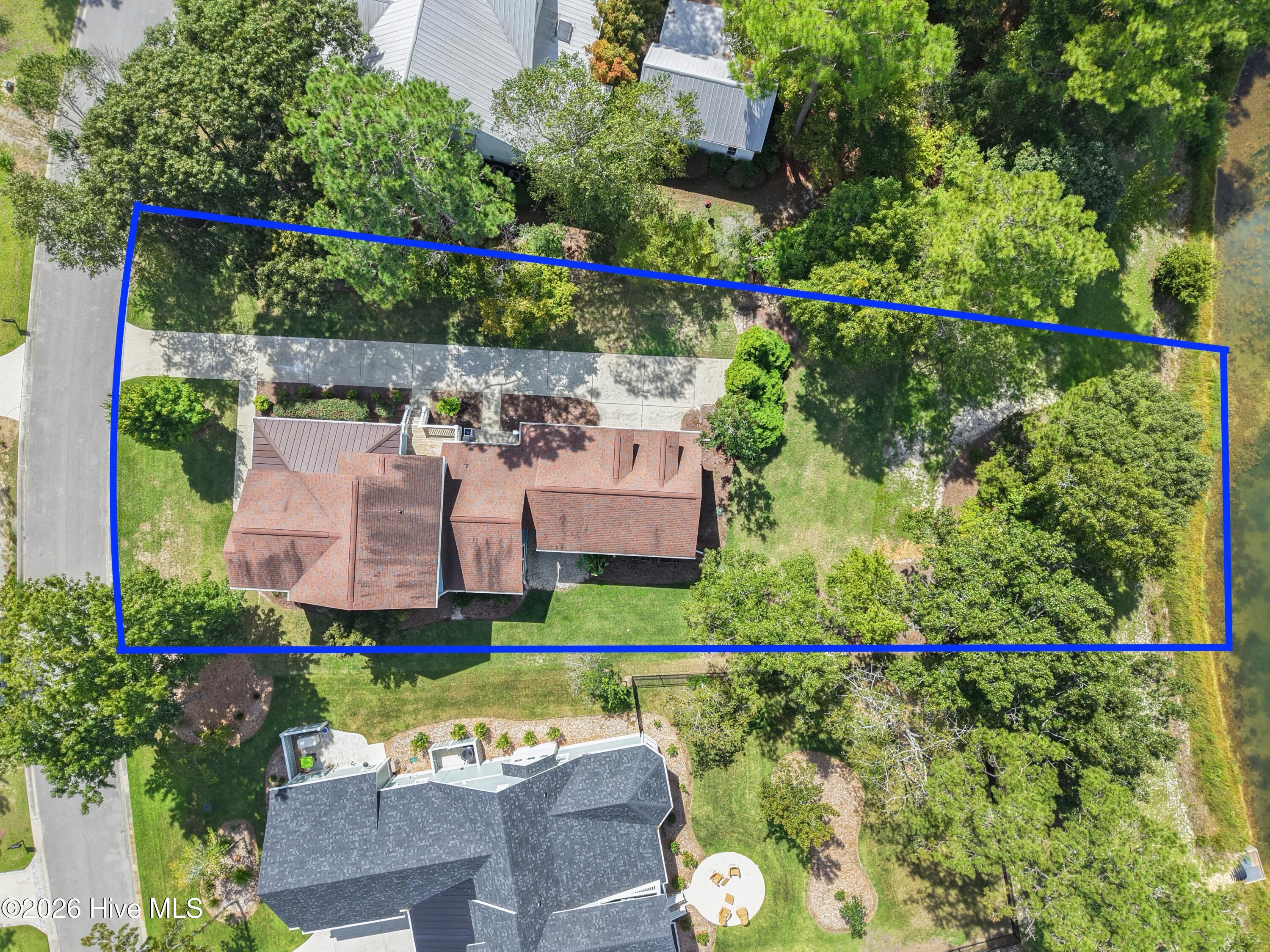 634 Ashbury Drive SE
