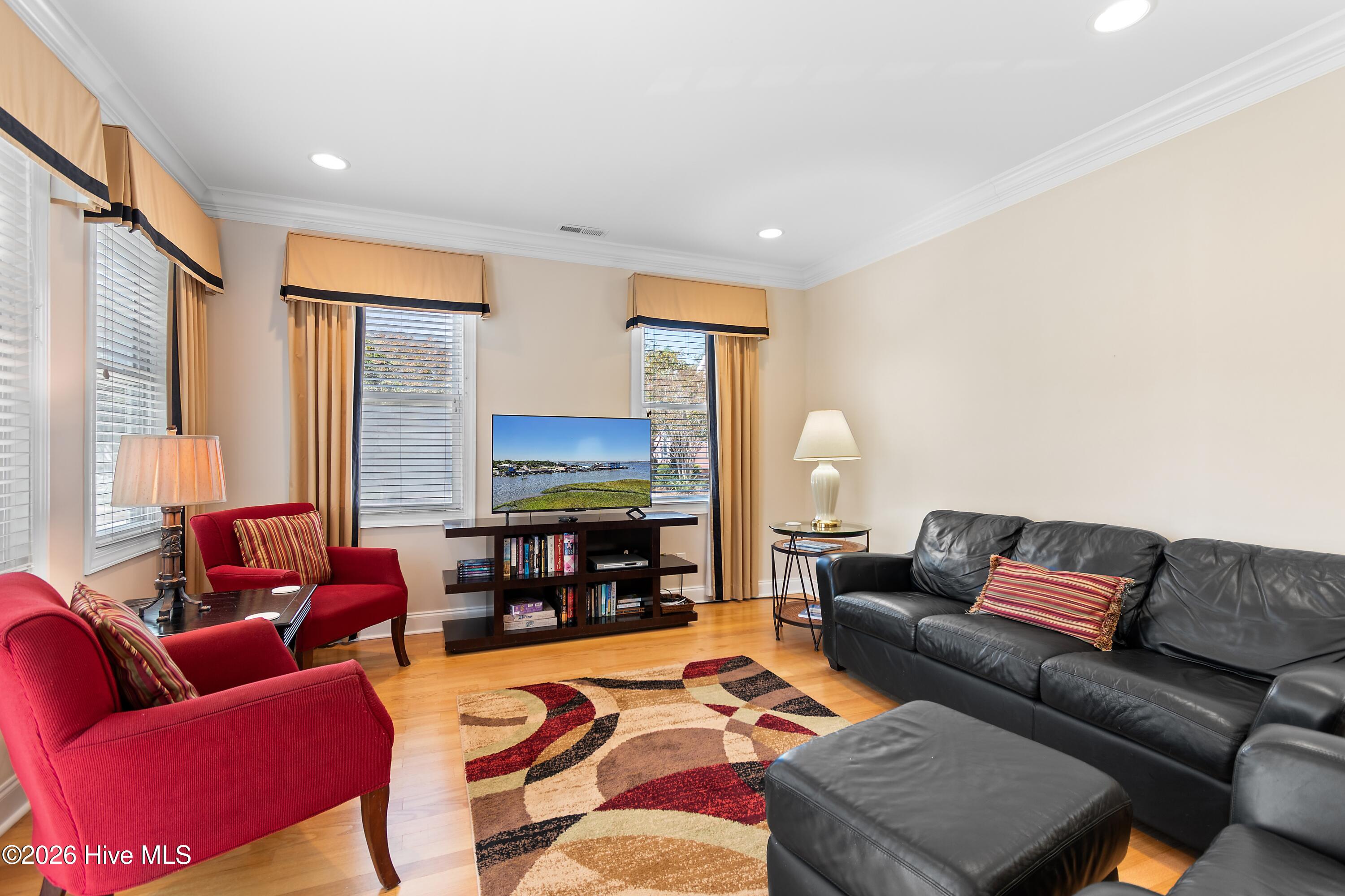 304 Marina View Drive