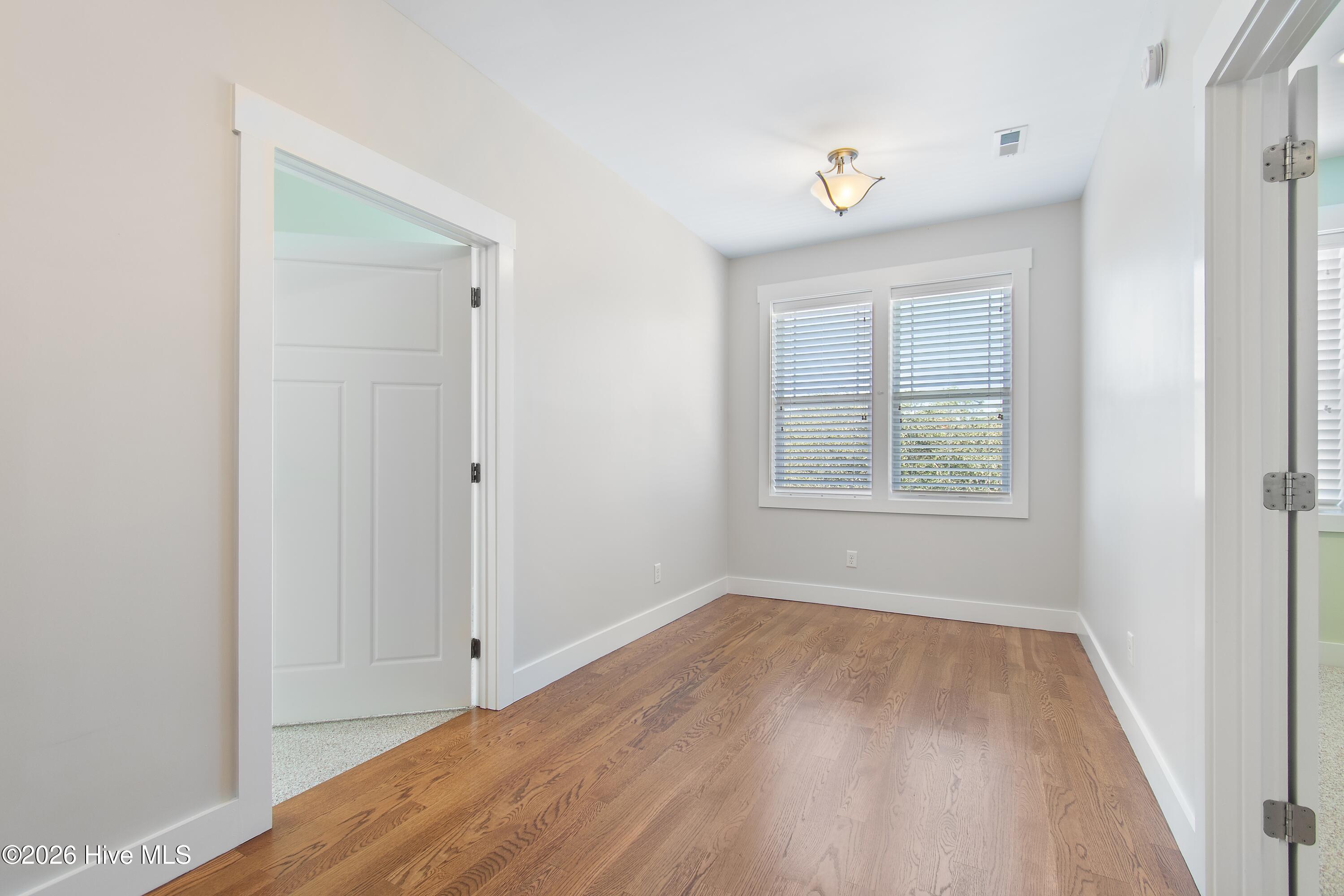 432 Cades Trail
