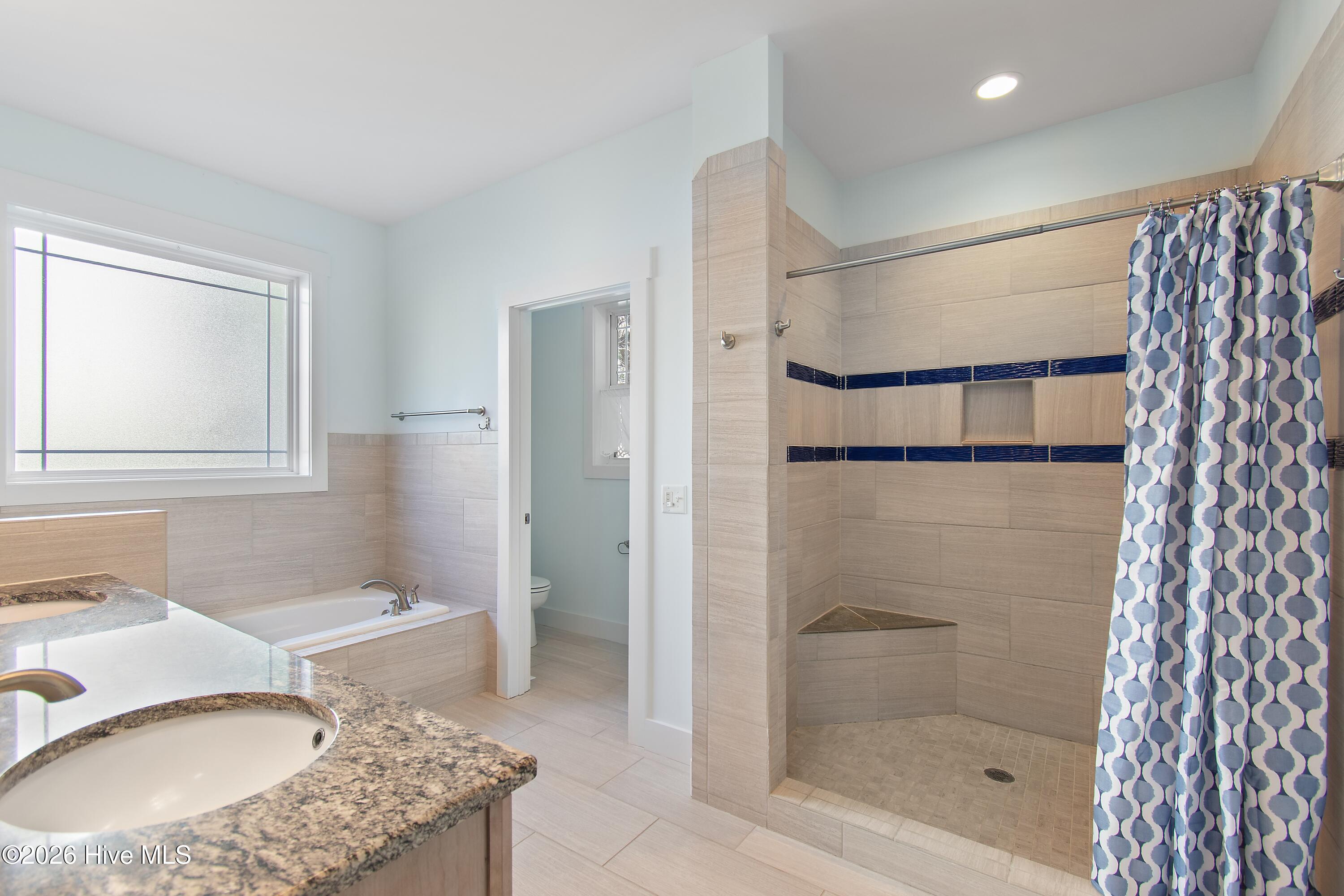 432 Cades Trail