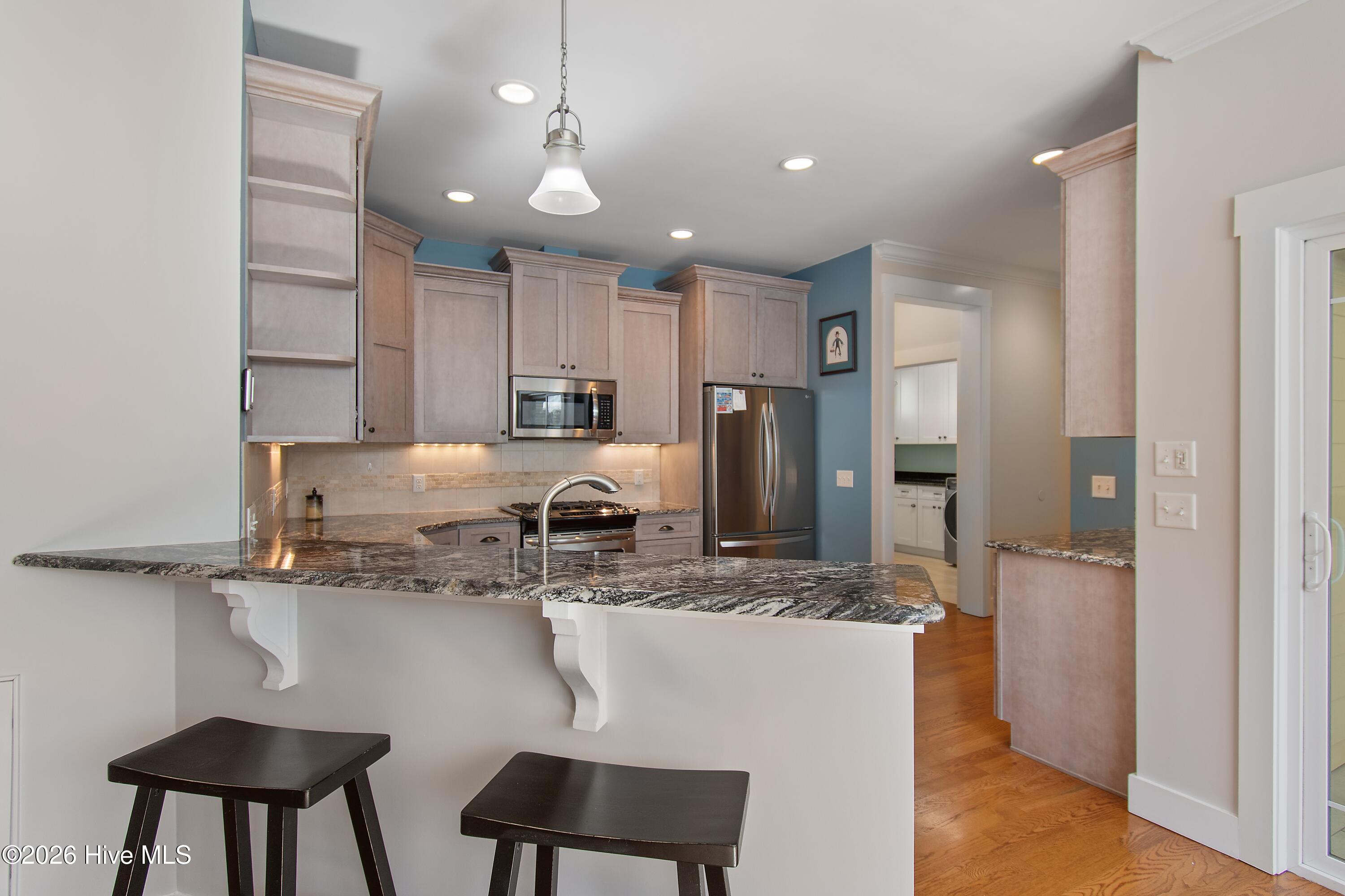 432 Cades Trail