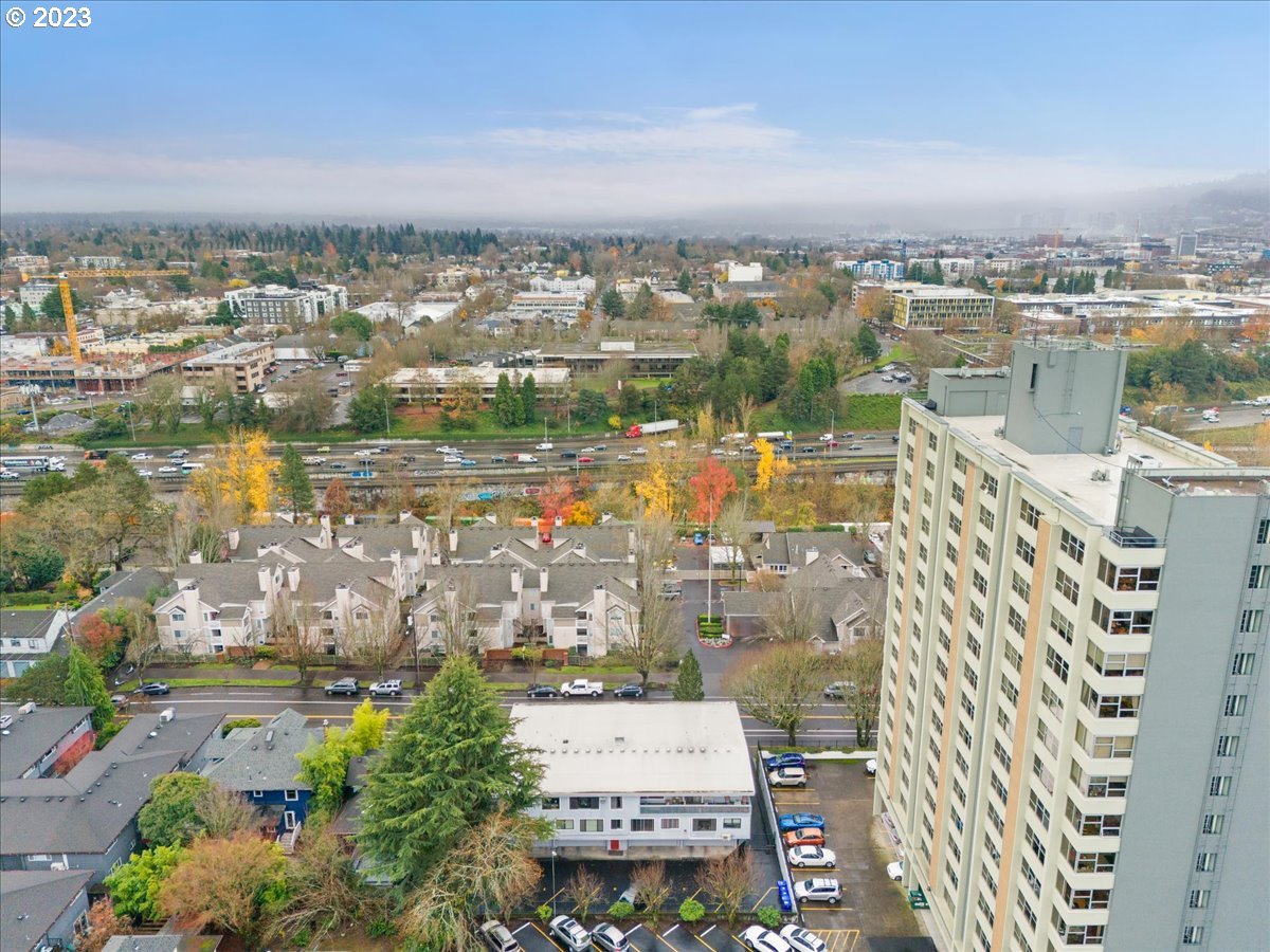 1727 NE MULTNOMAH ST 1