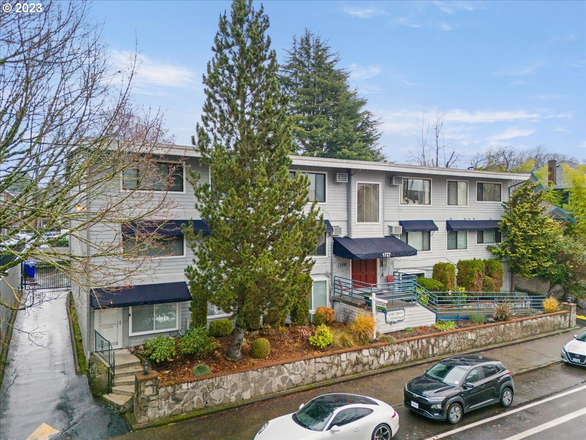 1727 NE MULTNOMAH ST 1