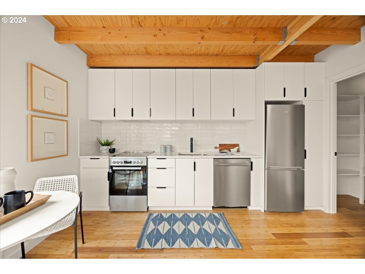 3530 N Borthwick AVE 2