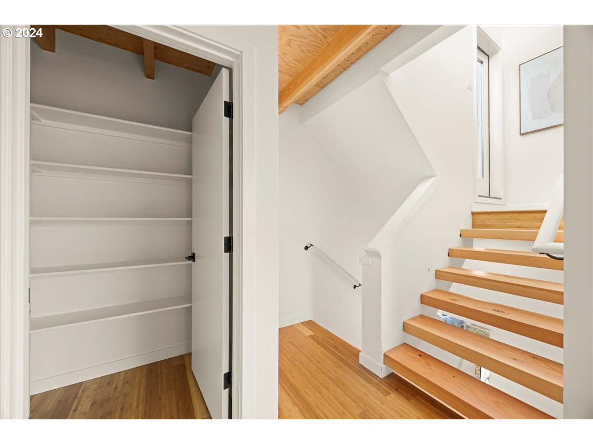 3530 N Borthwick AVE 2