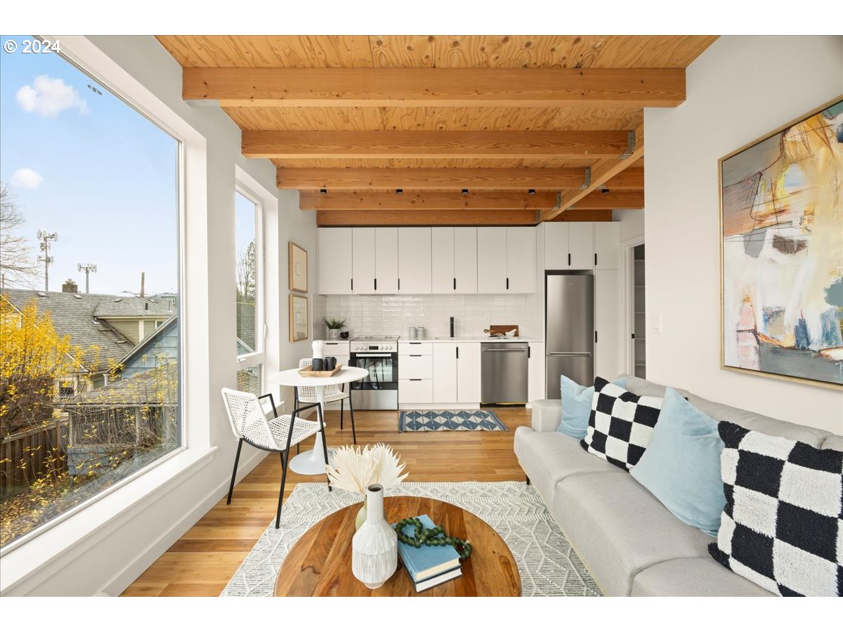 3530 N Borthwick AVE 2