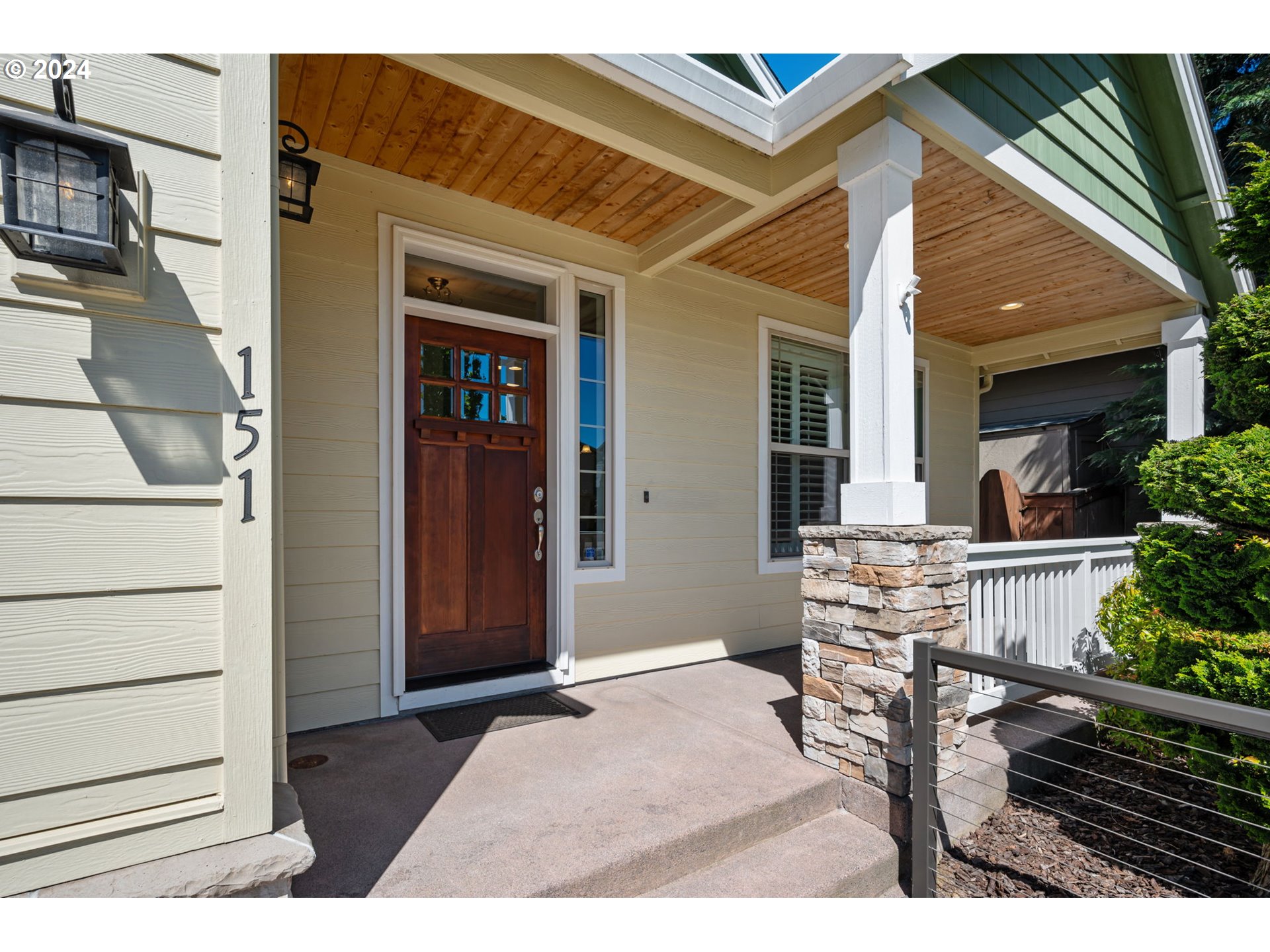 151 N 40TH AVE