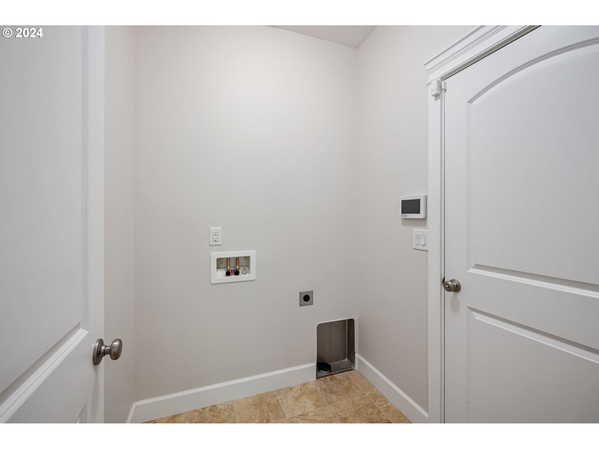 151 N 40TH AVE