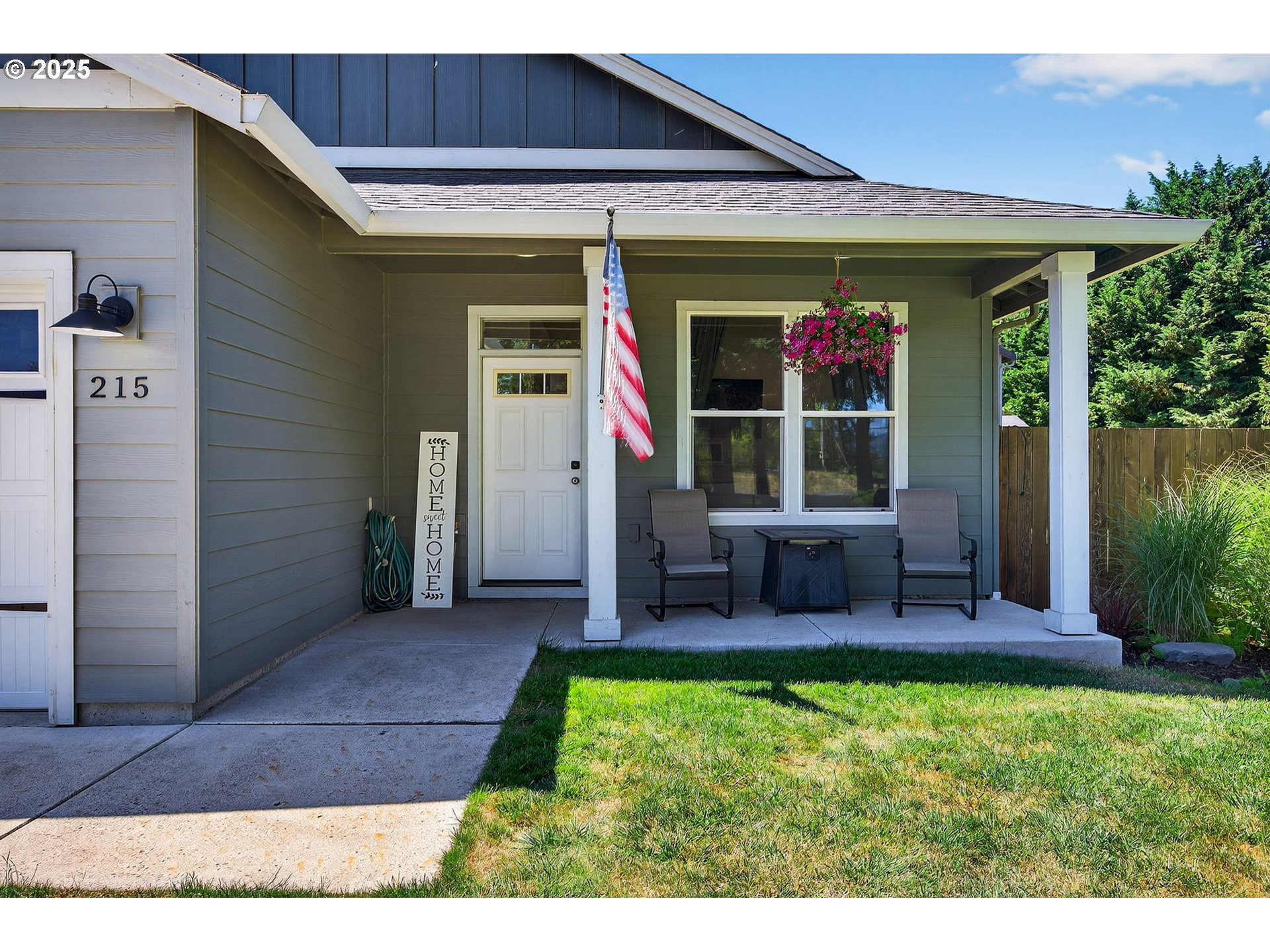 215 S PEKIN RD