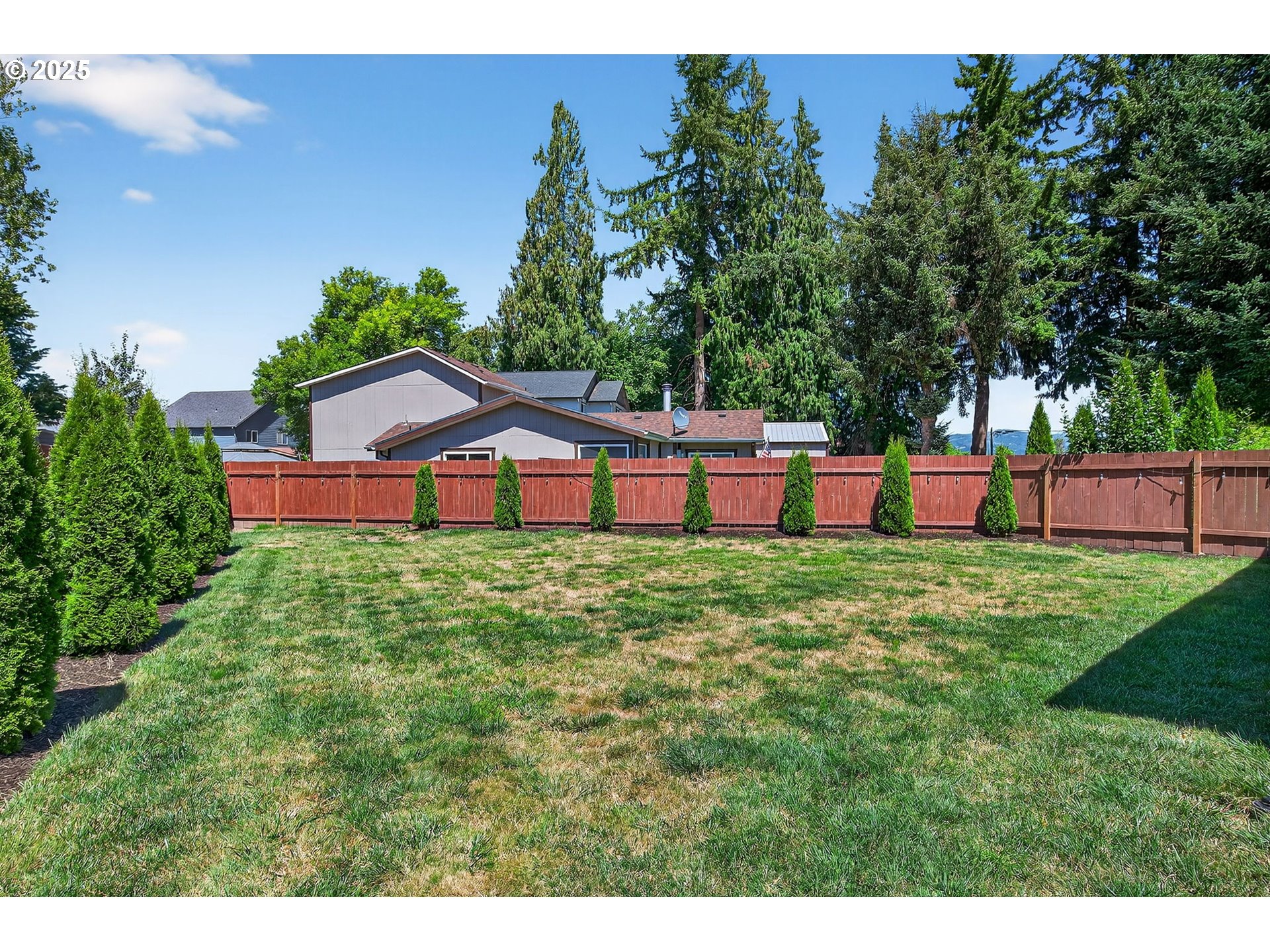 215 S PEKIN RD