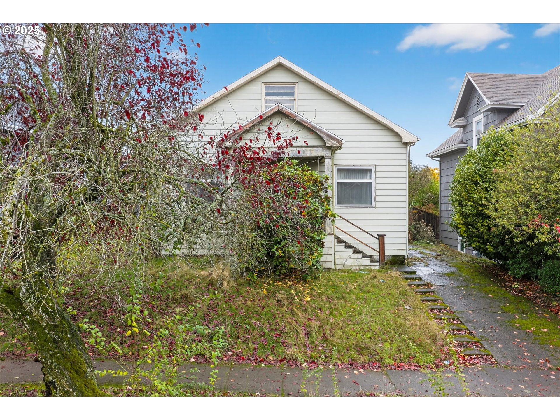 5635 NE 18TH AVE