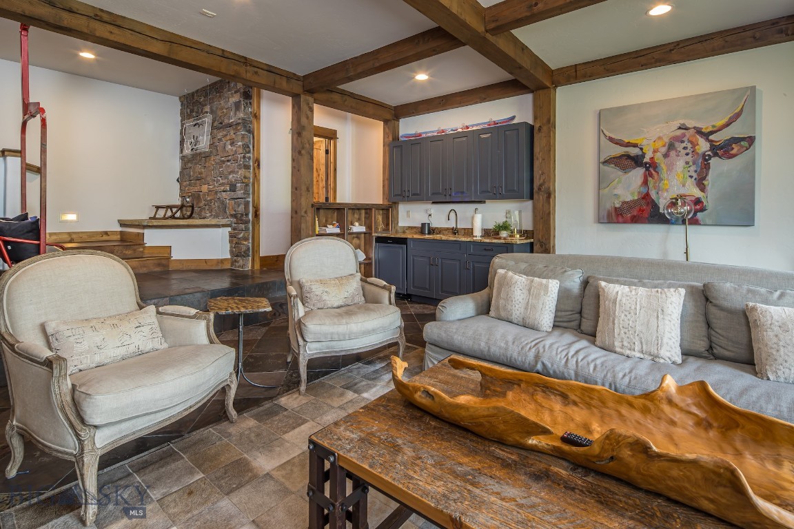 220 Wildridge Fork