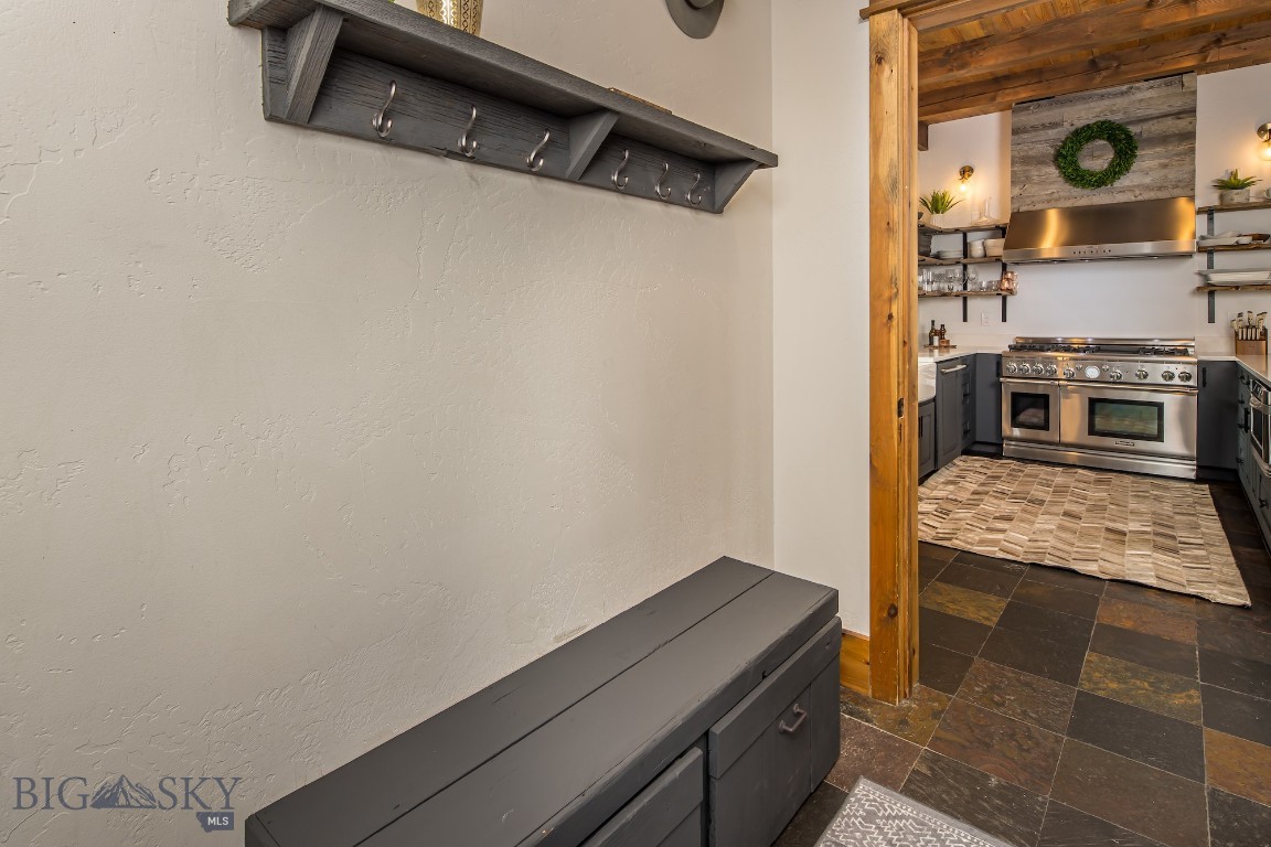 220 Wildridge Fork