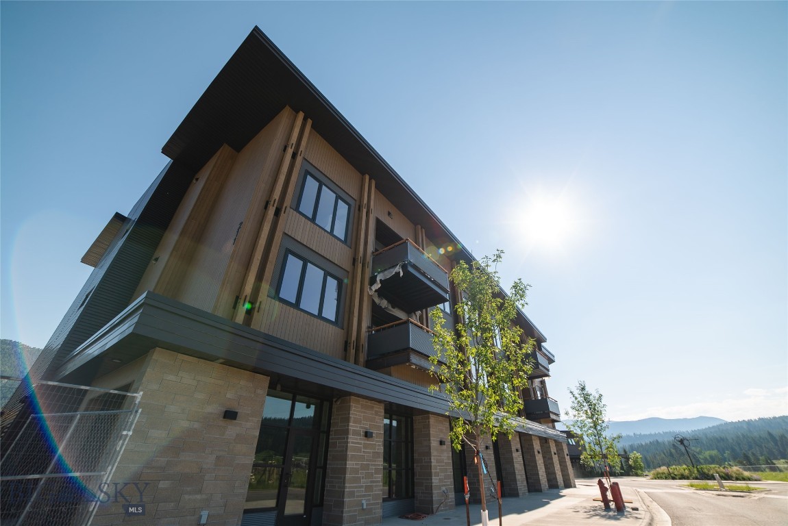211 Town Center Avenue 1A