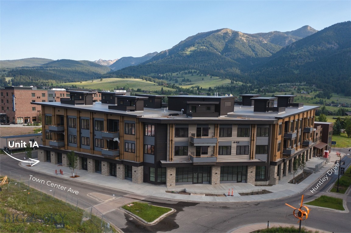 211 Town Center Avenue 1A